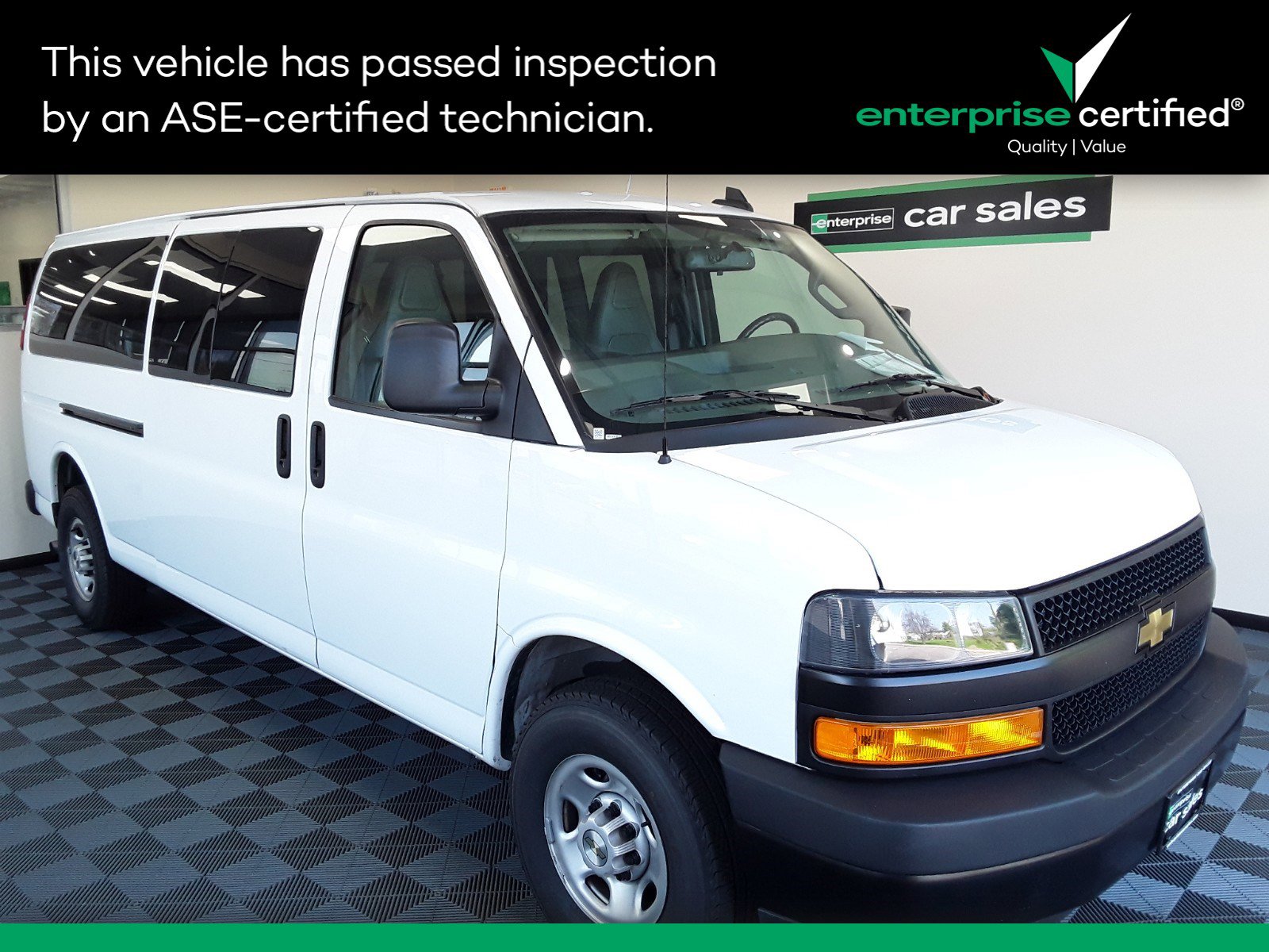 2022 Chevrolet Express Passenger RWD 3500 155