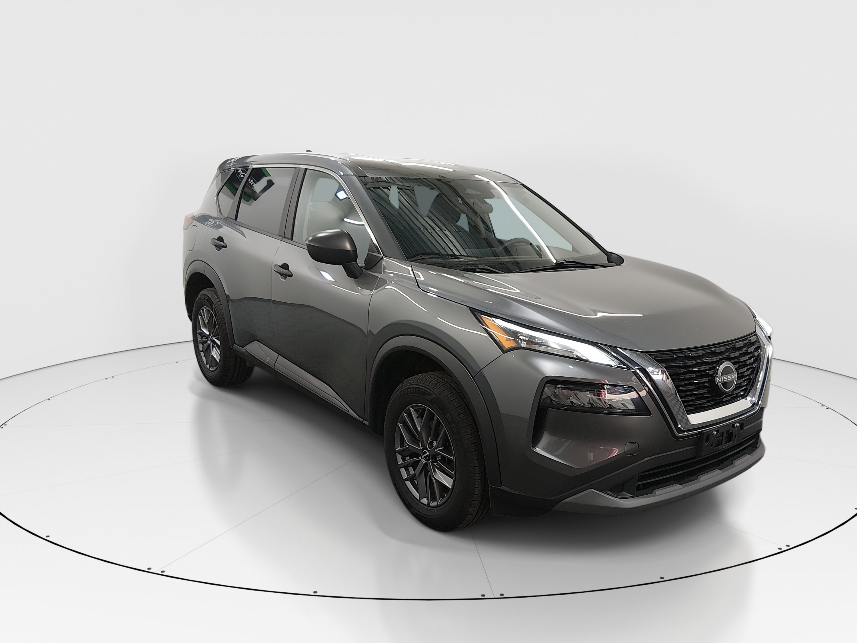 2023 Nissan Rogue S's photo