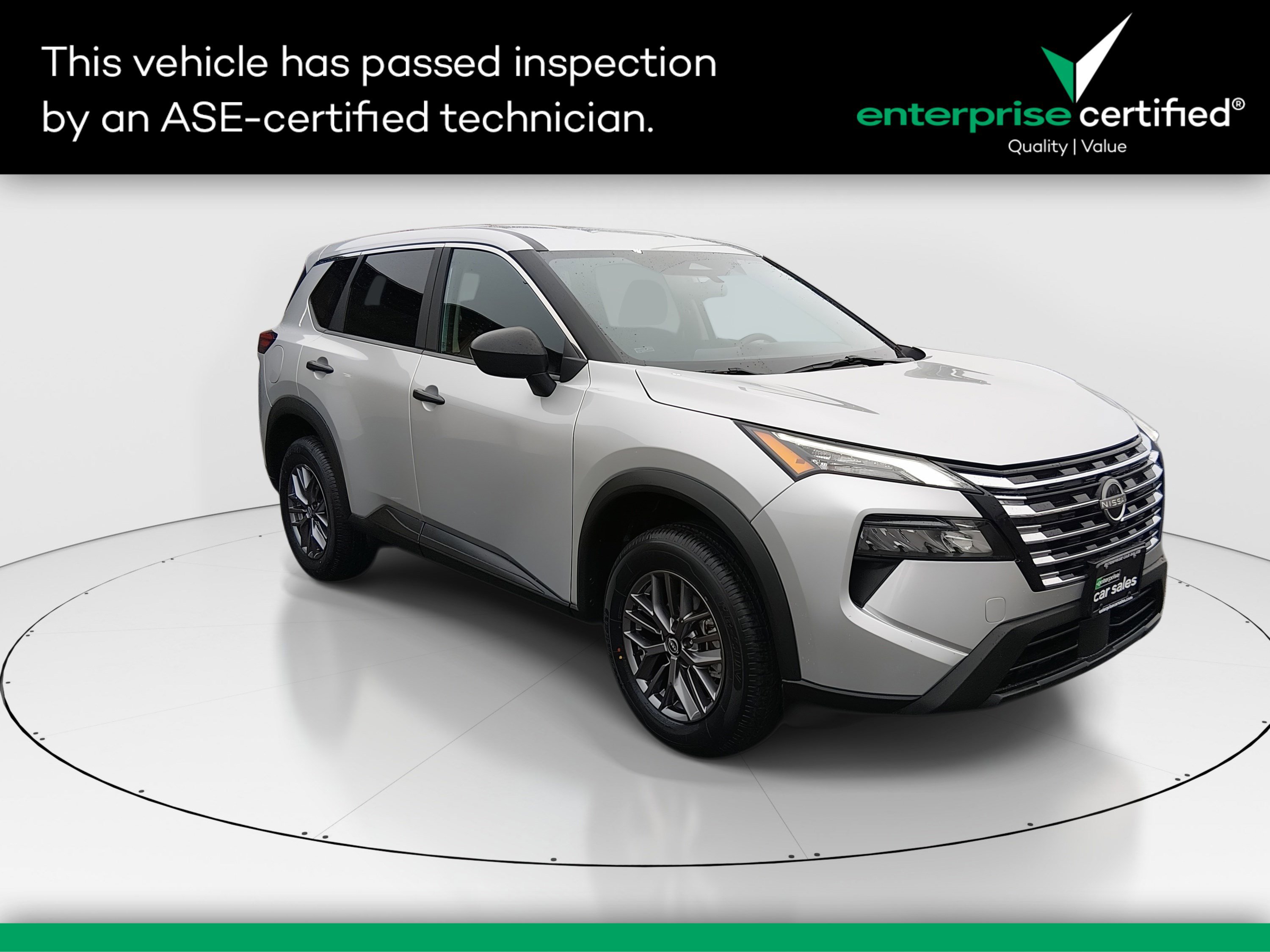 2024 Nissan Rogue S's photo