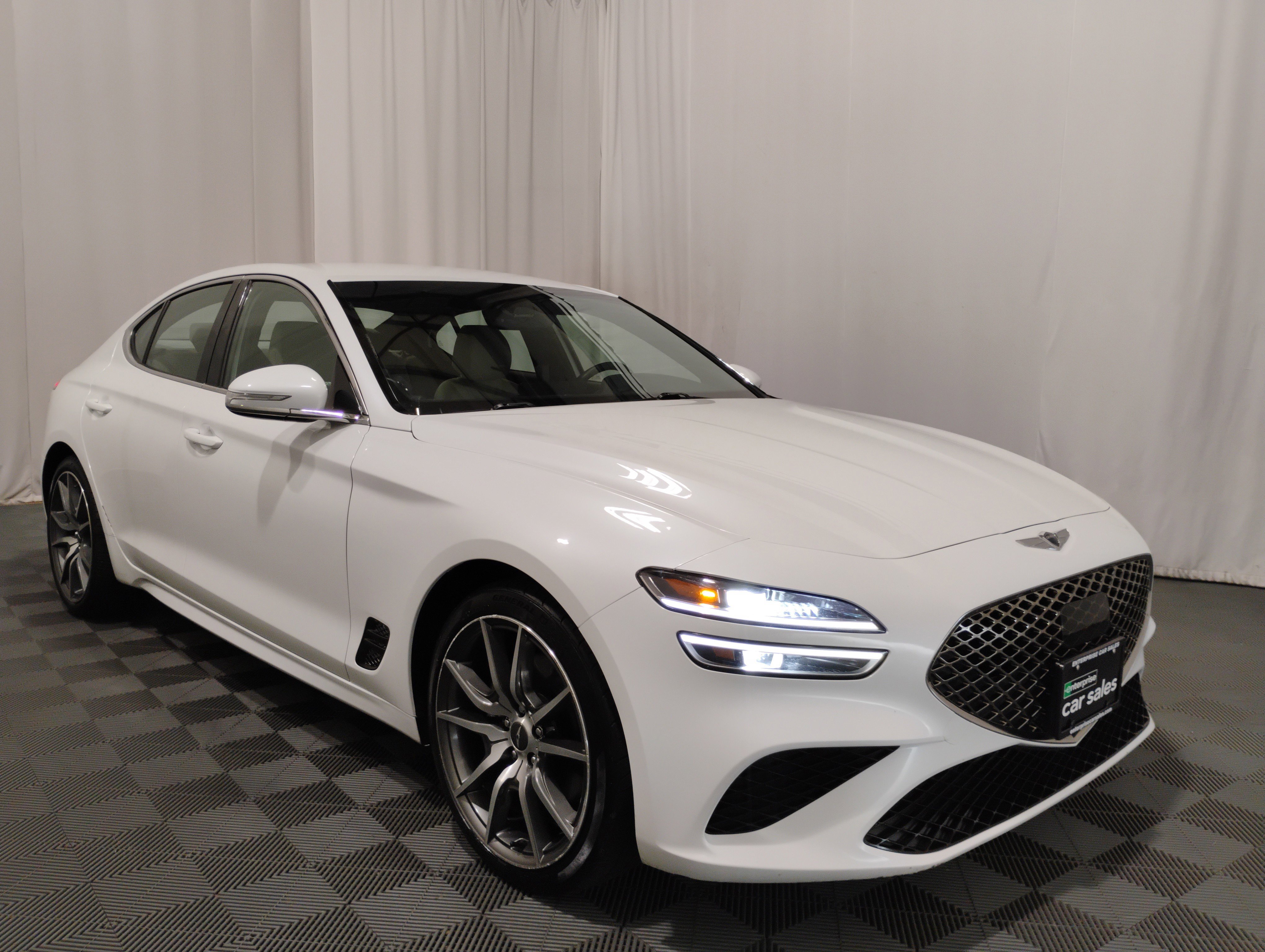 2023 Genesis G70
