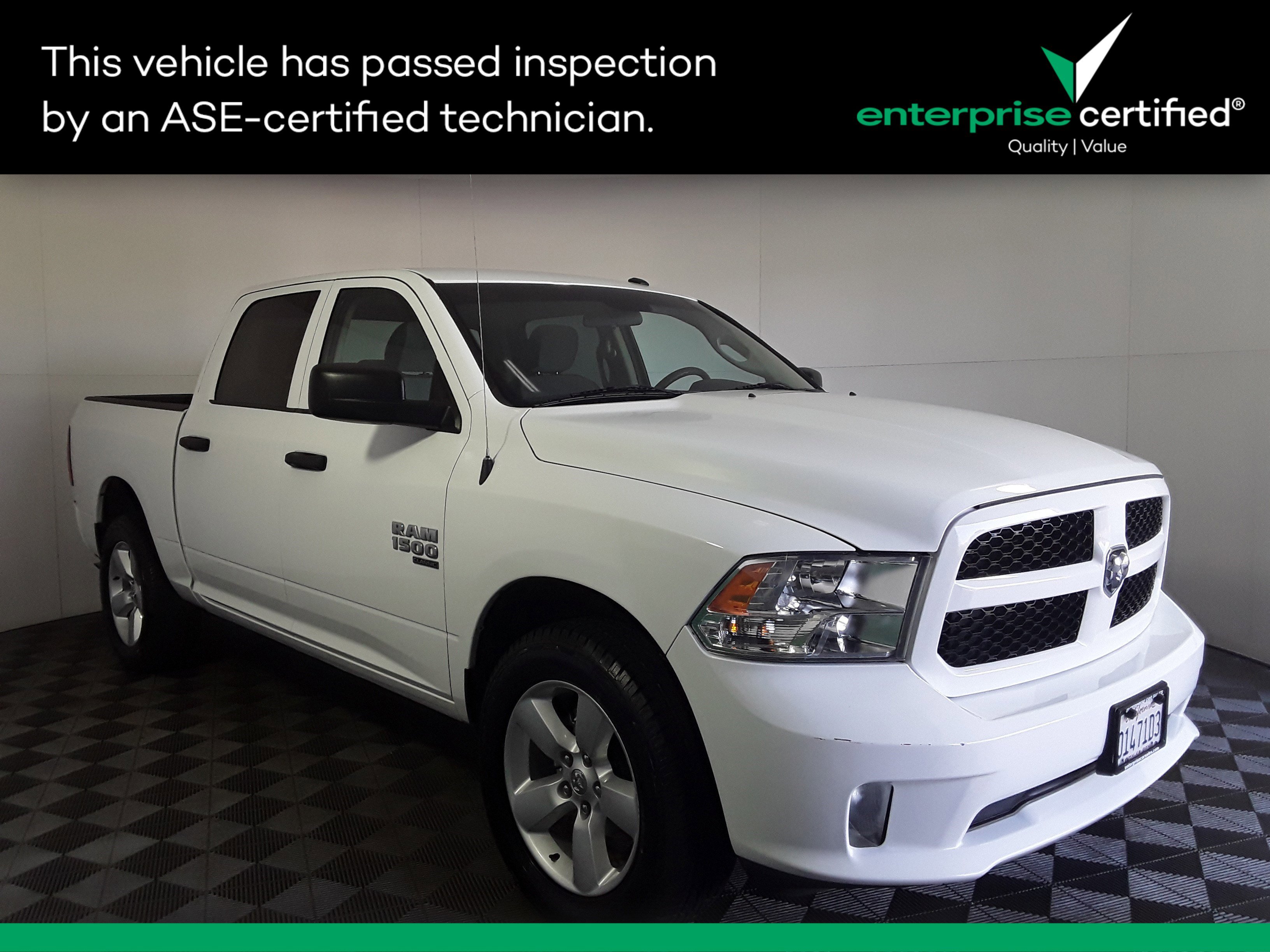 2021 Ram 1500 Classic Express 4x4 Crew Cab 5'7
