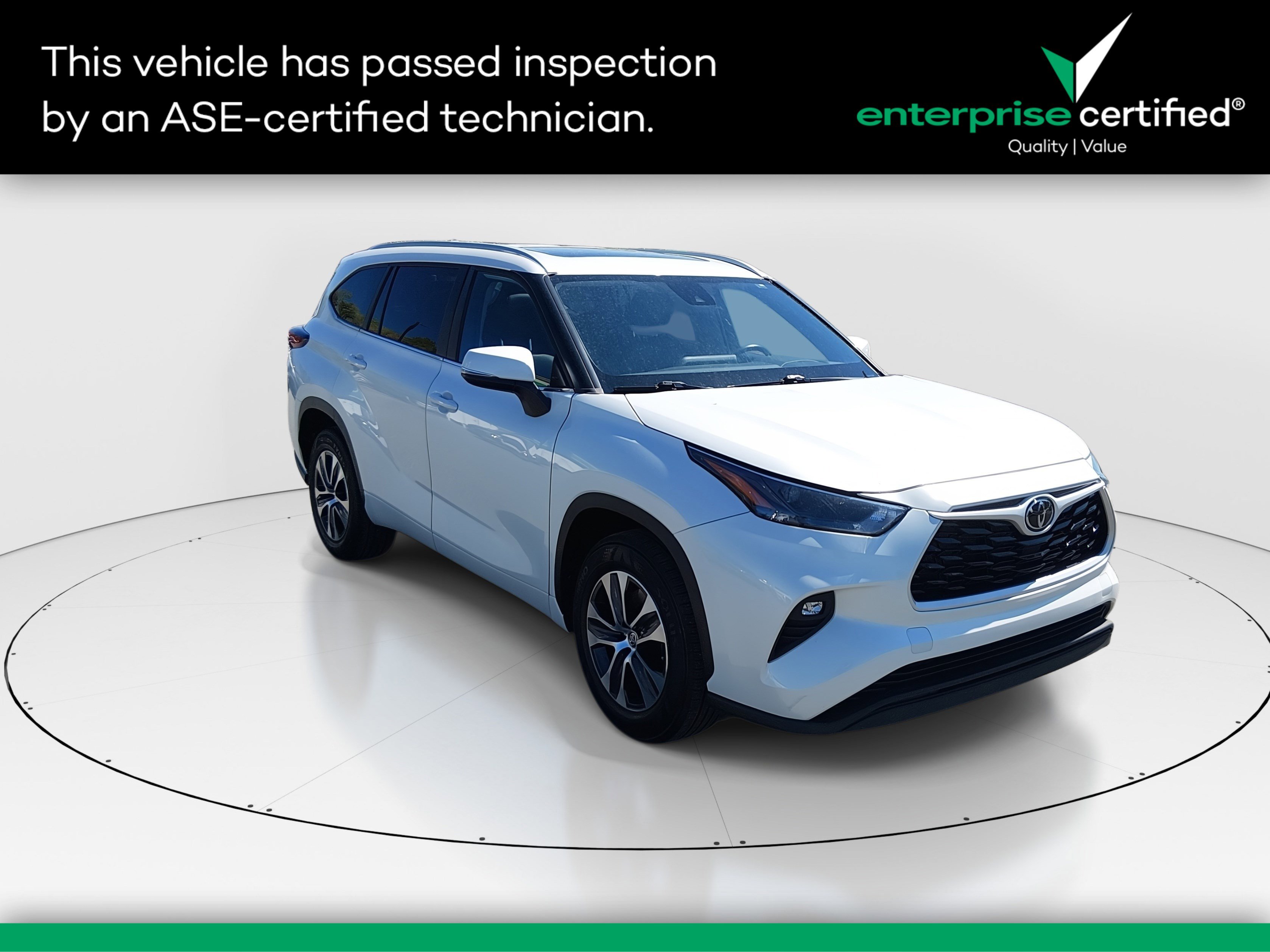 Used 2024 Toyota Highlander XLE FWD