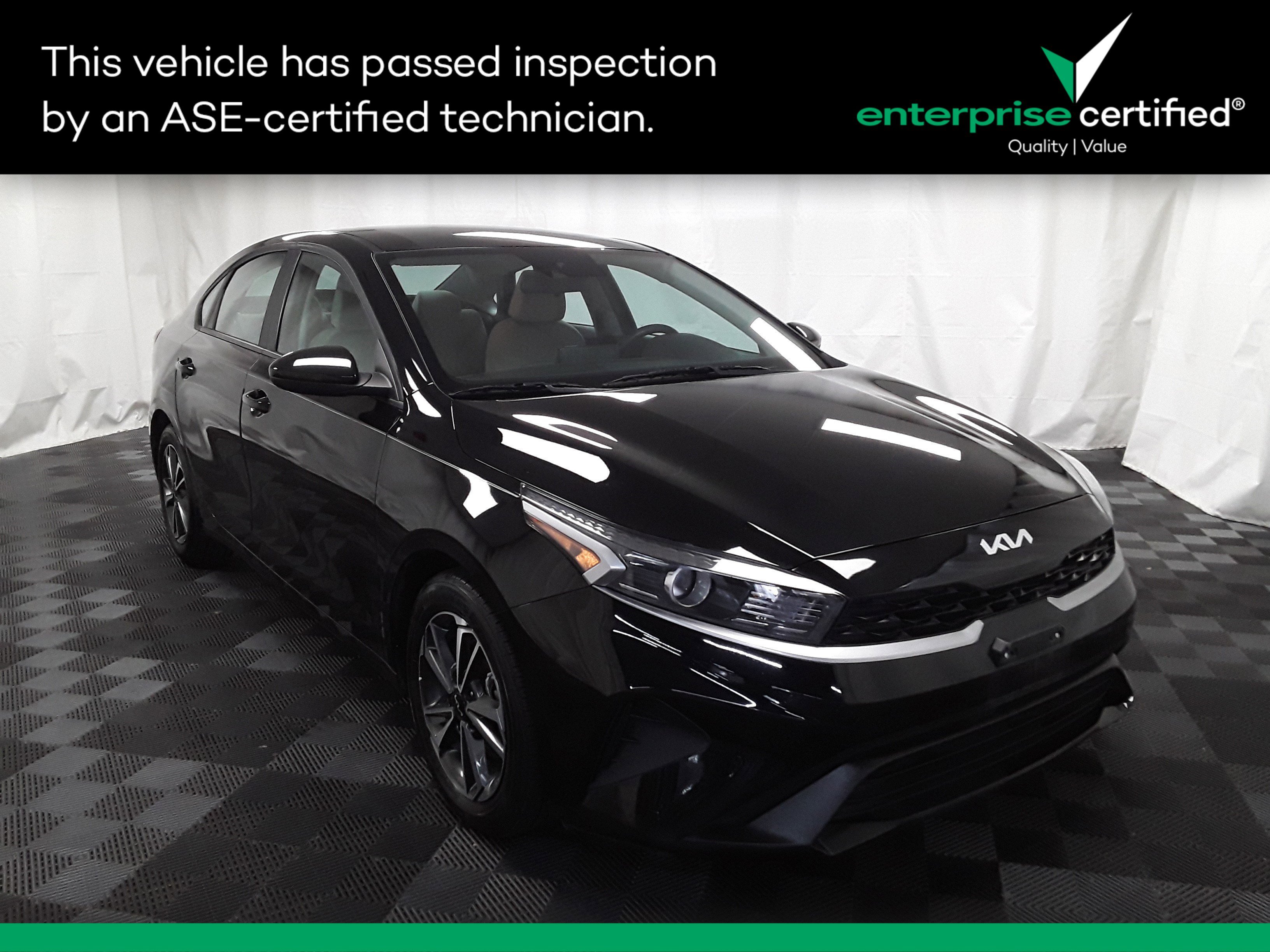 Used 2023 Kia Forte LXS IVT