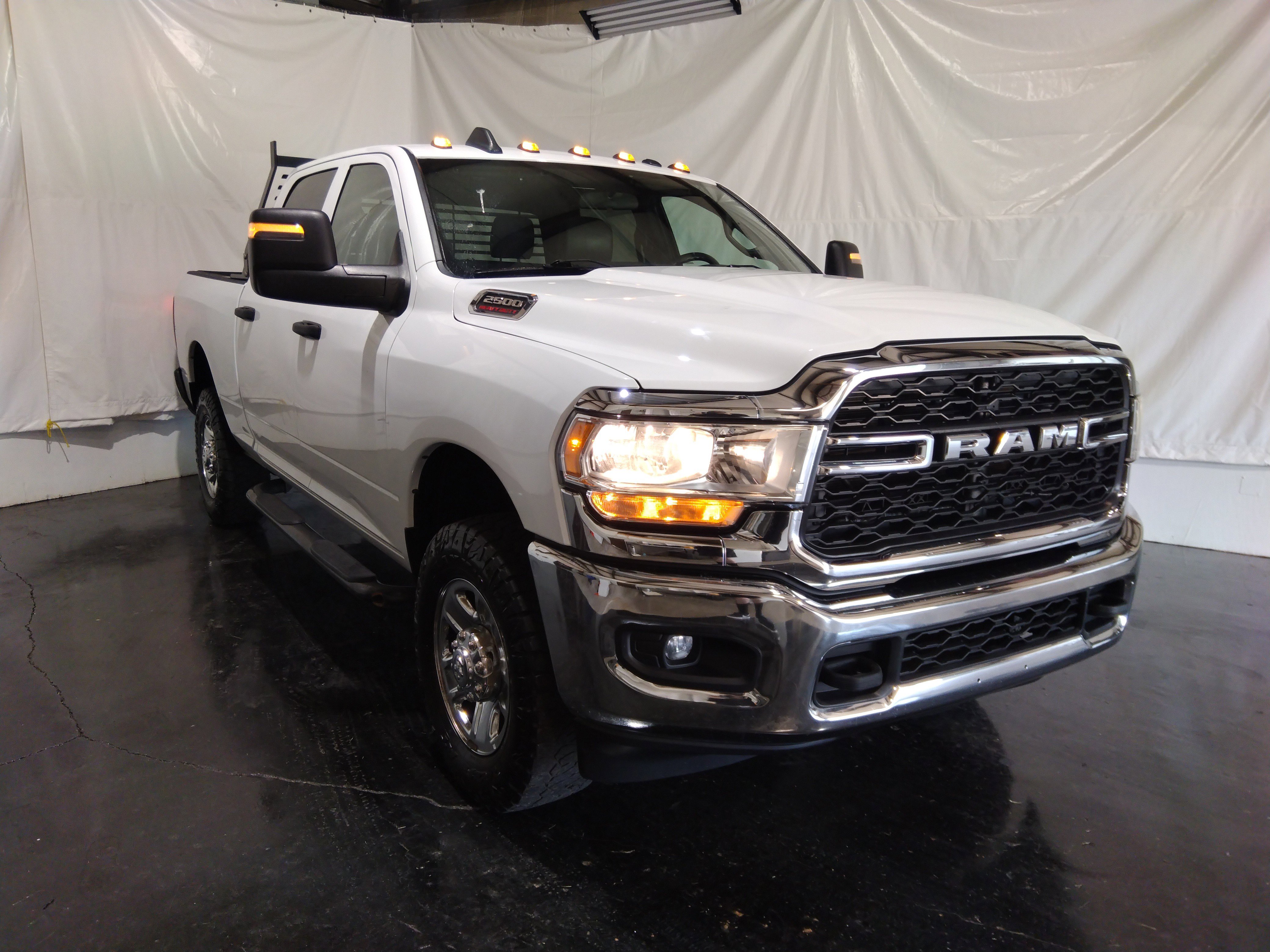 2023 Ram 2500 Tradesman 4x4 Crew Cab 6'4