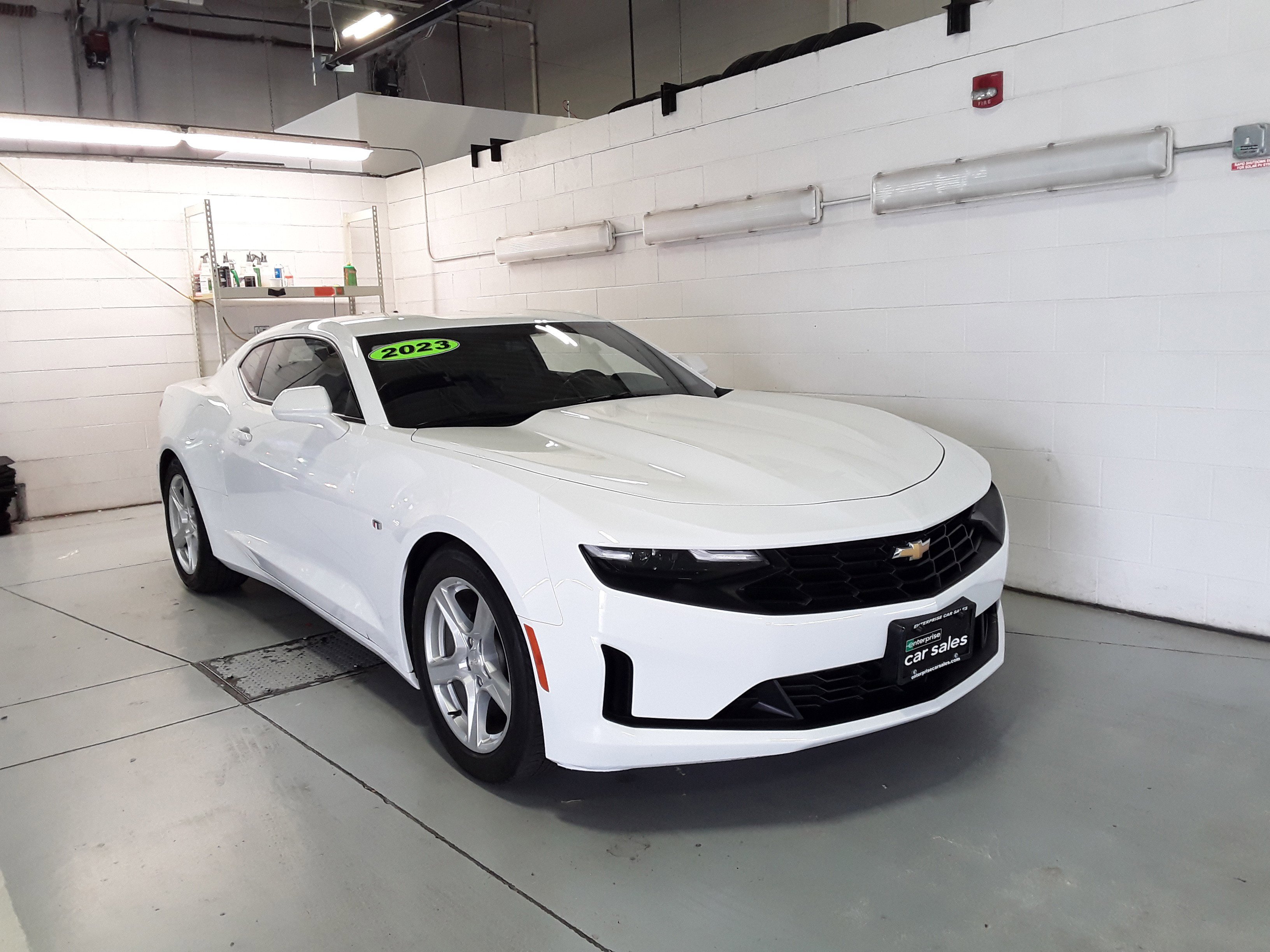 2023 Chevrolet Camaro 2dr Cpe 1LT