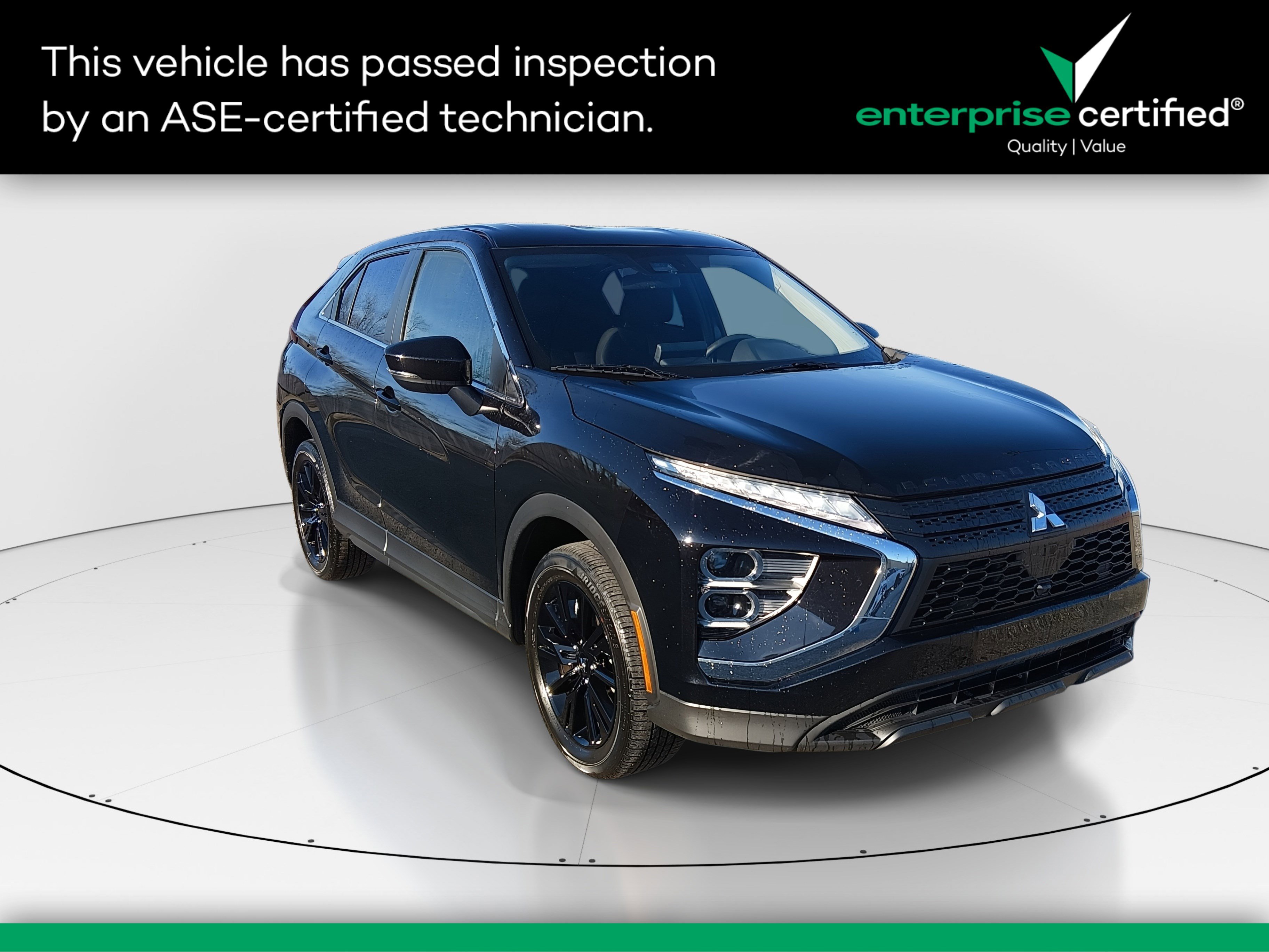 2024 Mitsubishi Eclipse Cross LE's photo