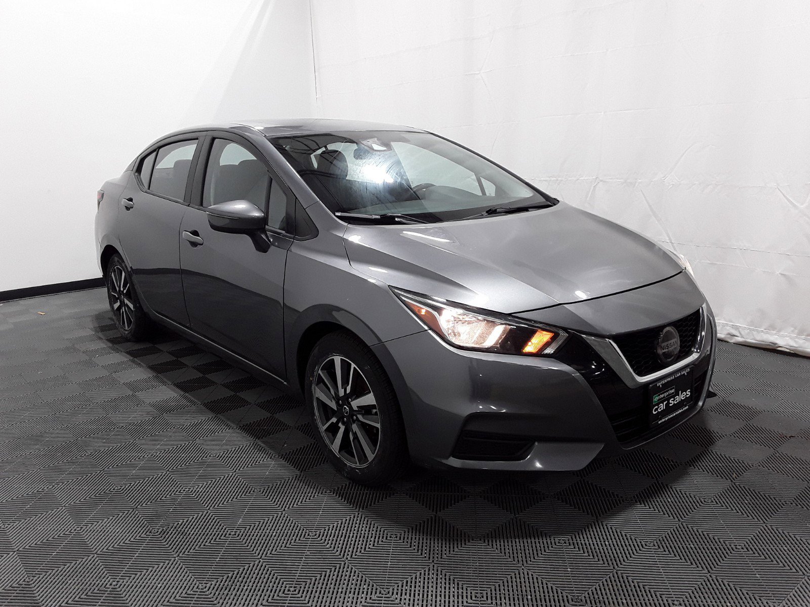 2021 Nissan Versa SV CVT