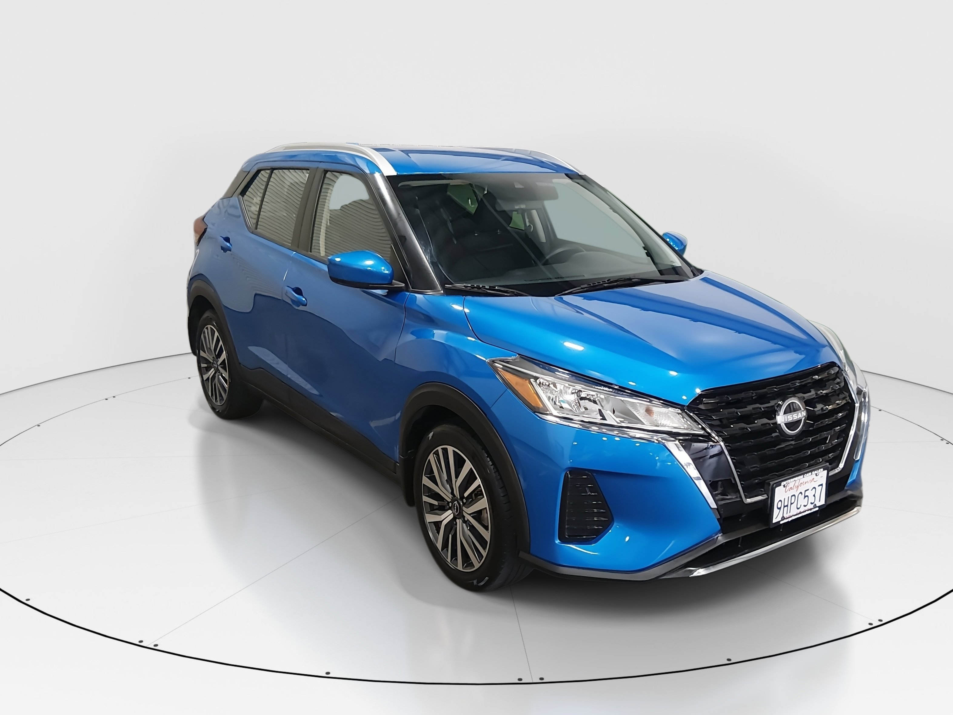 Used 2023 Nissan Kicks SV FWD