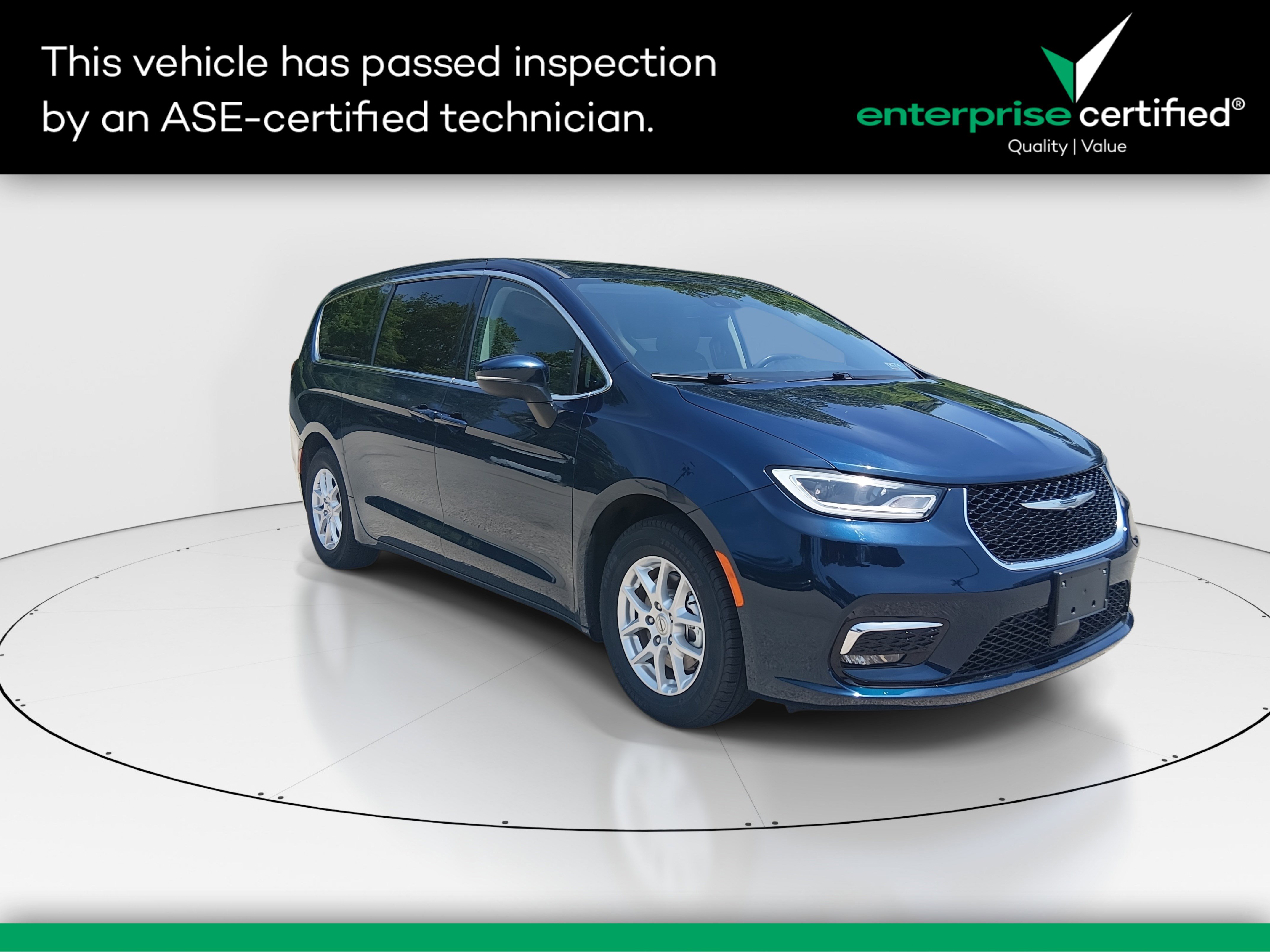 Used 2023 Chrysler Pacifica Touring L FWD
