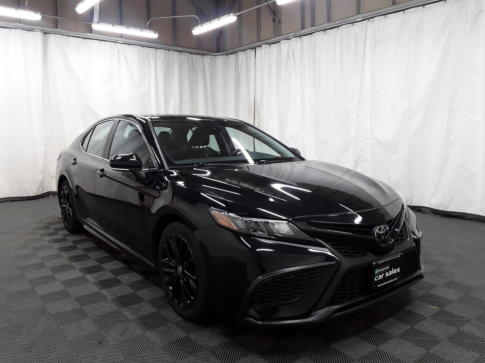 2022 Toyota Camry SE Auto