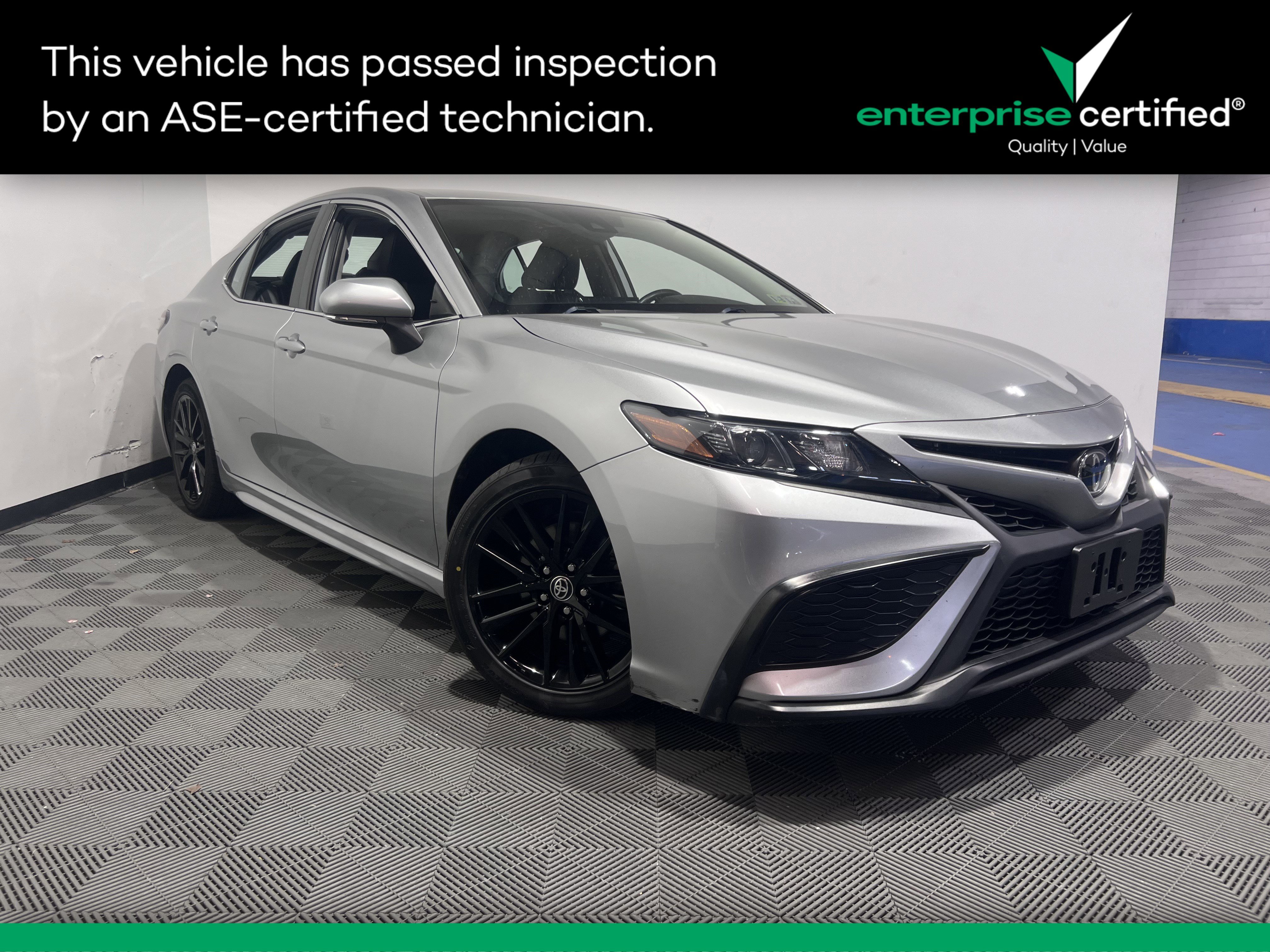 2023 Toyota Camry SE Auto