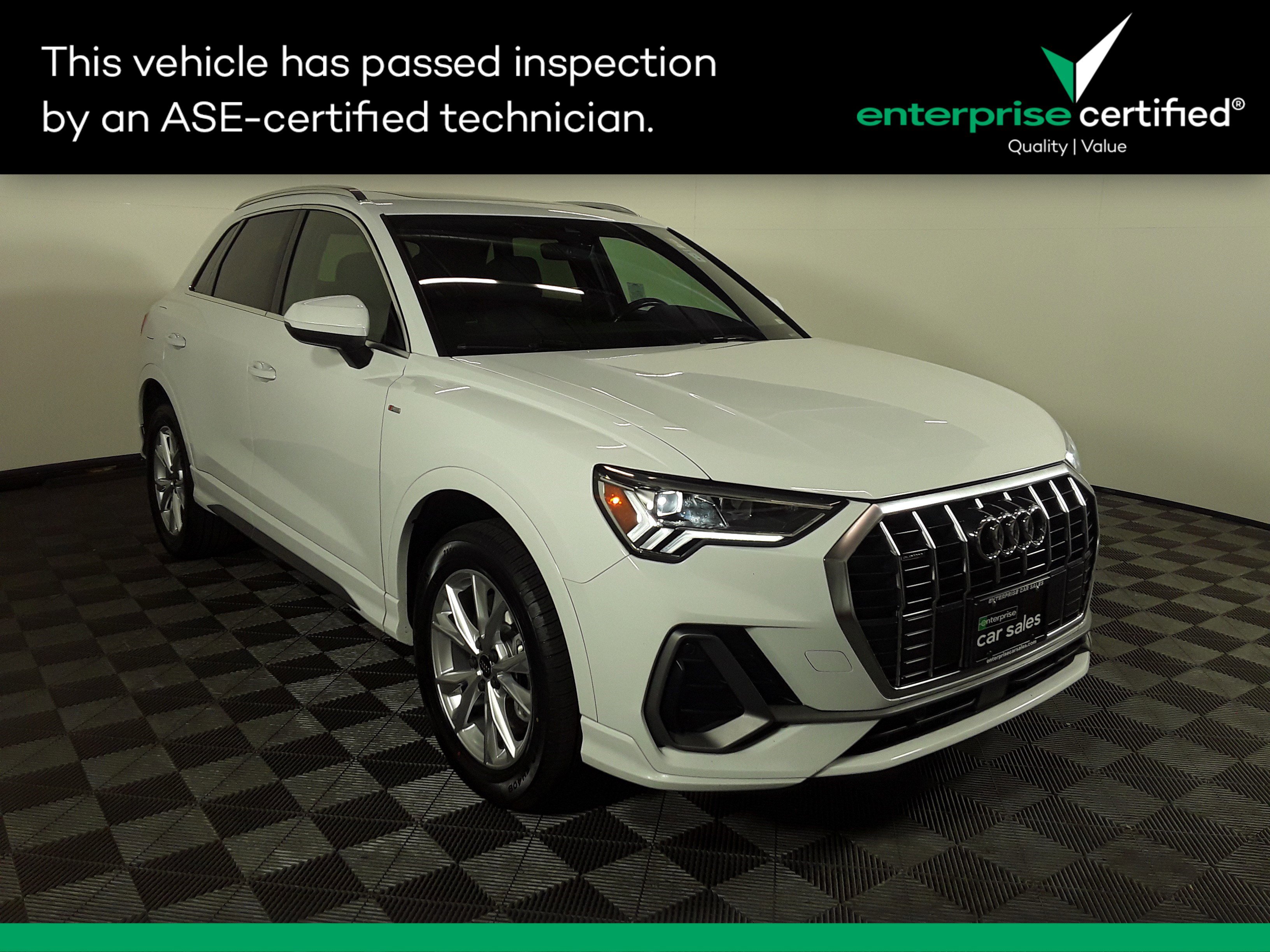 2023 Audi Q3 S line Premium 45 TFSI quattro