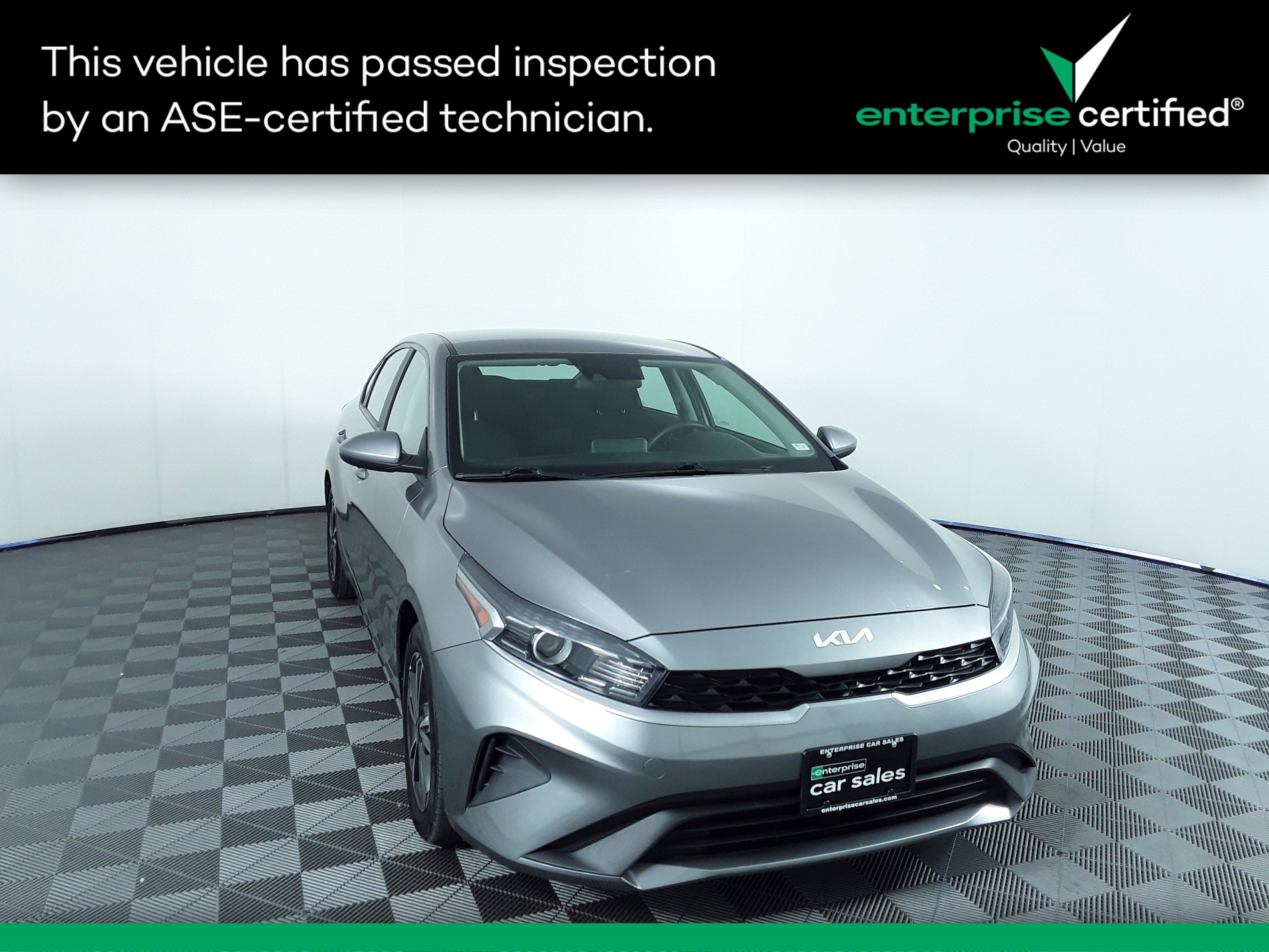 Used 2023 Kia Forte LXS IVT