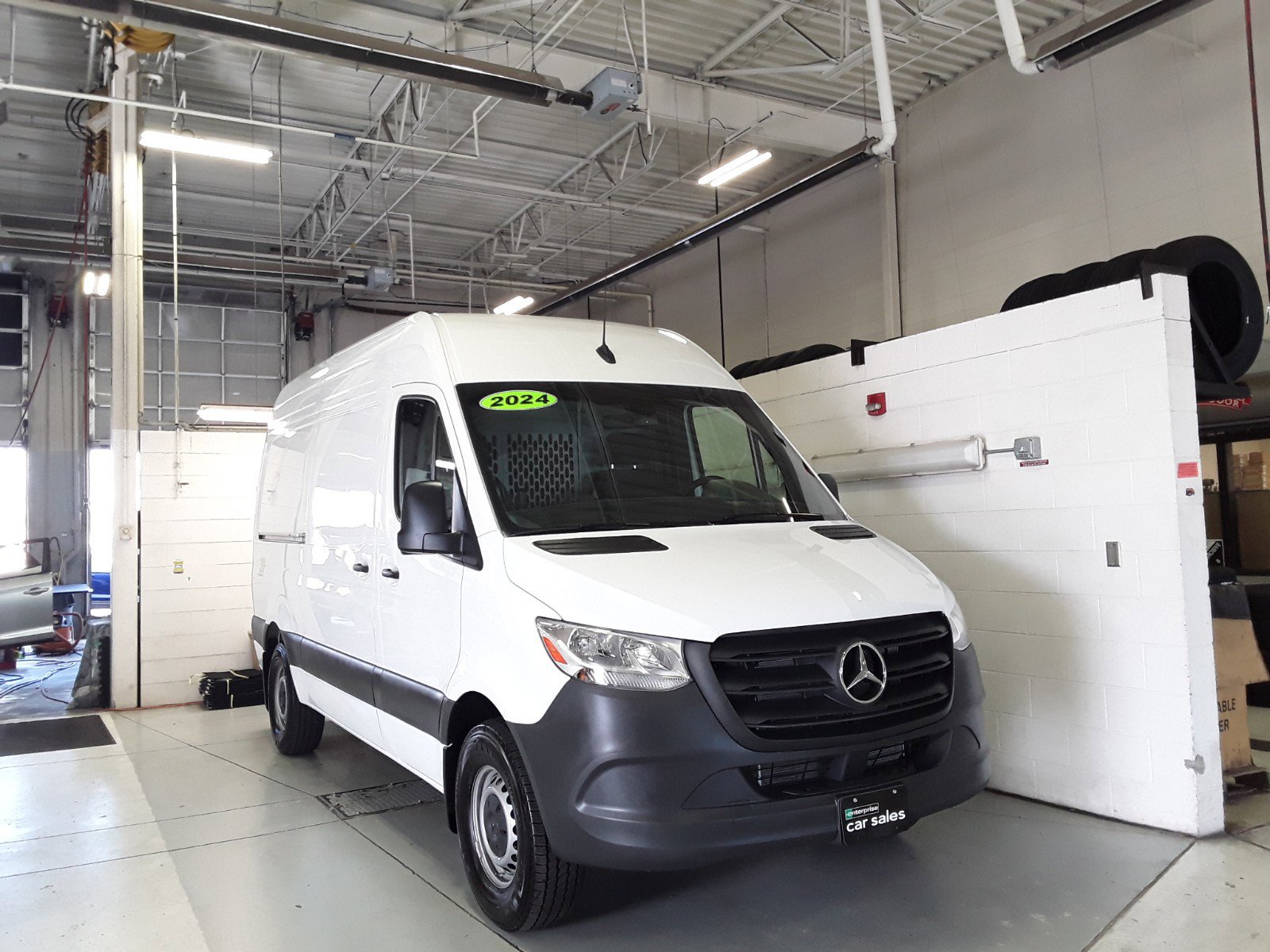 2024 Mercedes-Benz Sprinter Cargo Van 2500 Standard Roof I4 Diesel 144