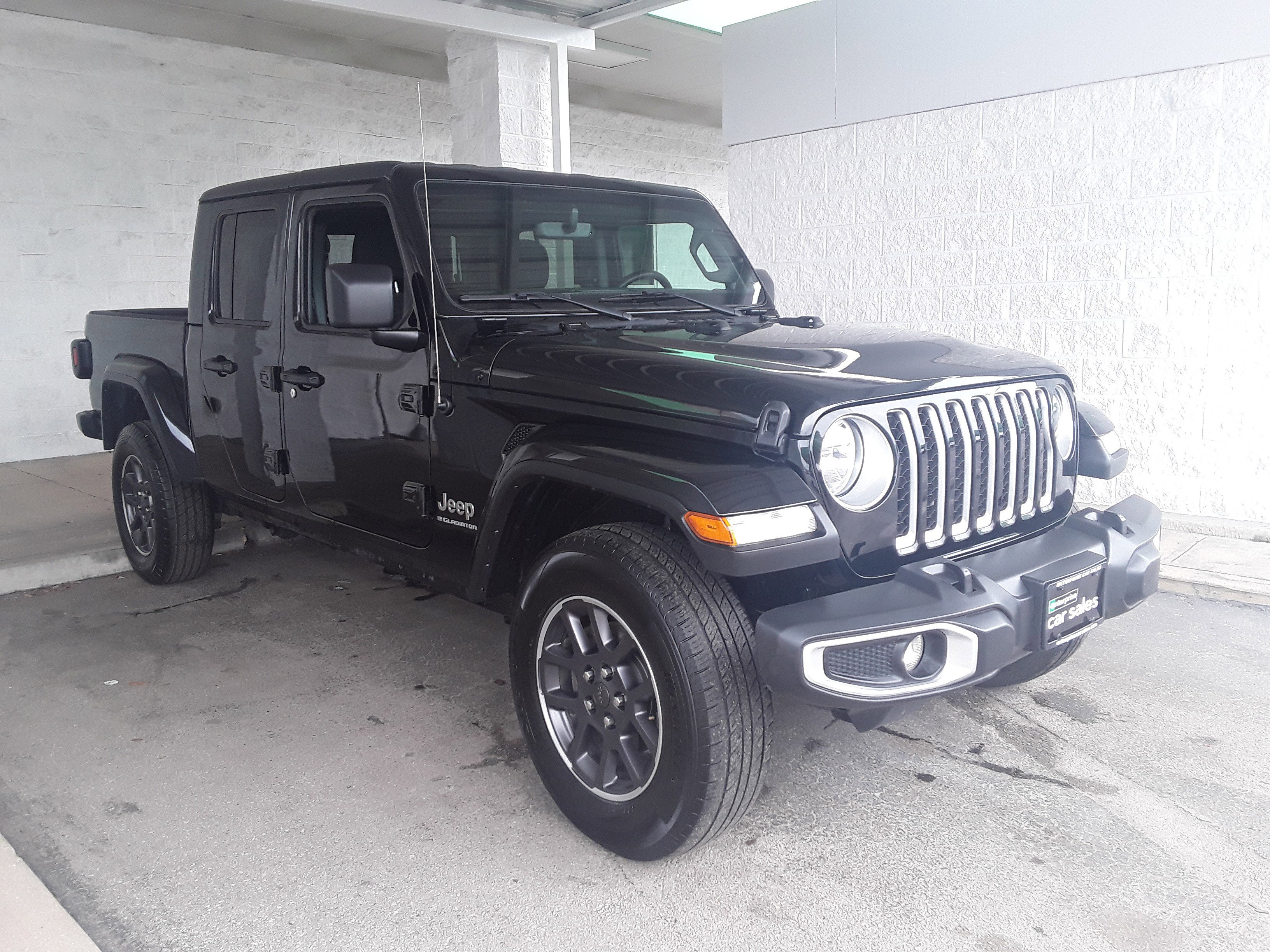 2023 Jeep Gladiator Overland 4x4 *Ltd Avail*