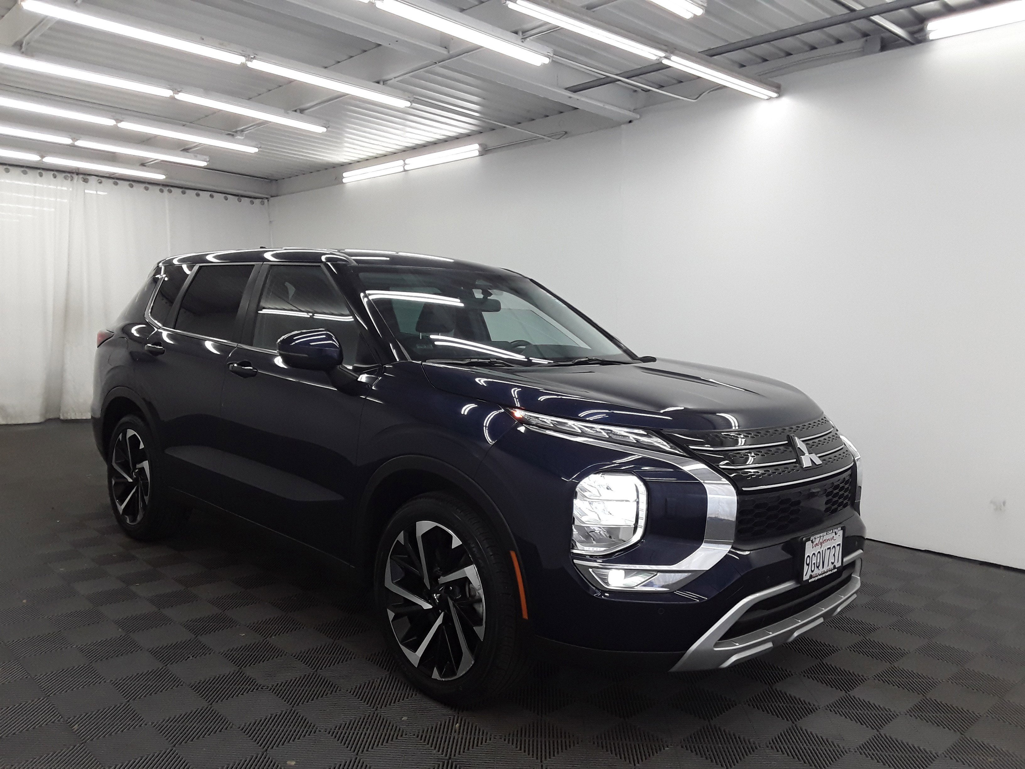 2023 Mitsubishi Outlander SE S-AWC