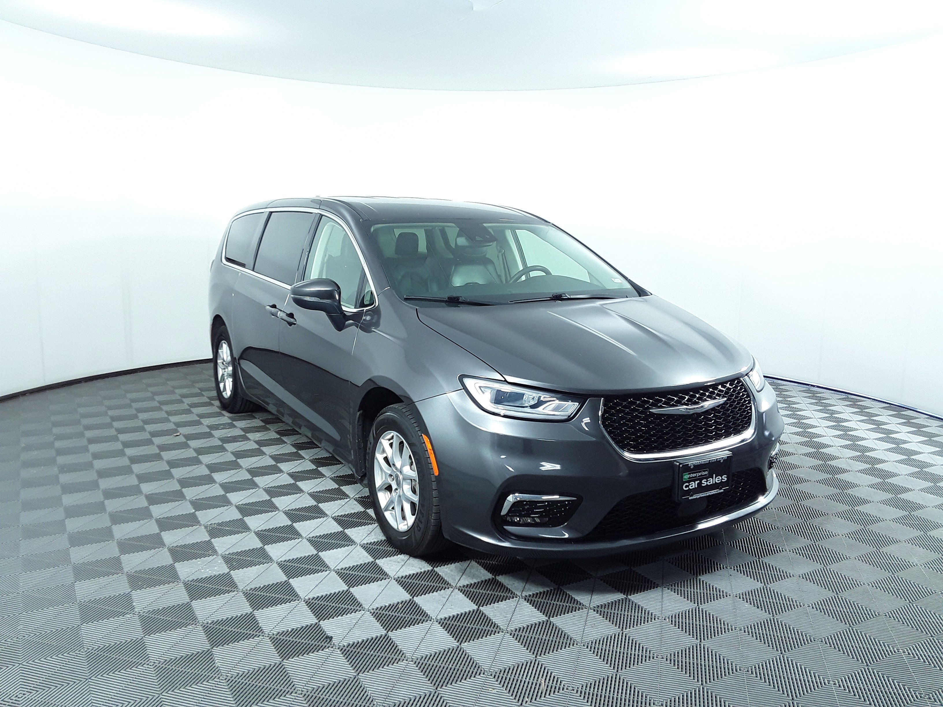 2023 Chrysler Pacifica Touring L FWD