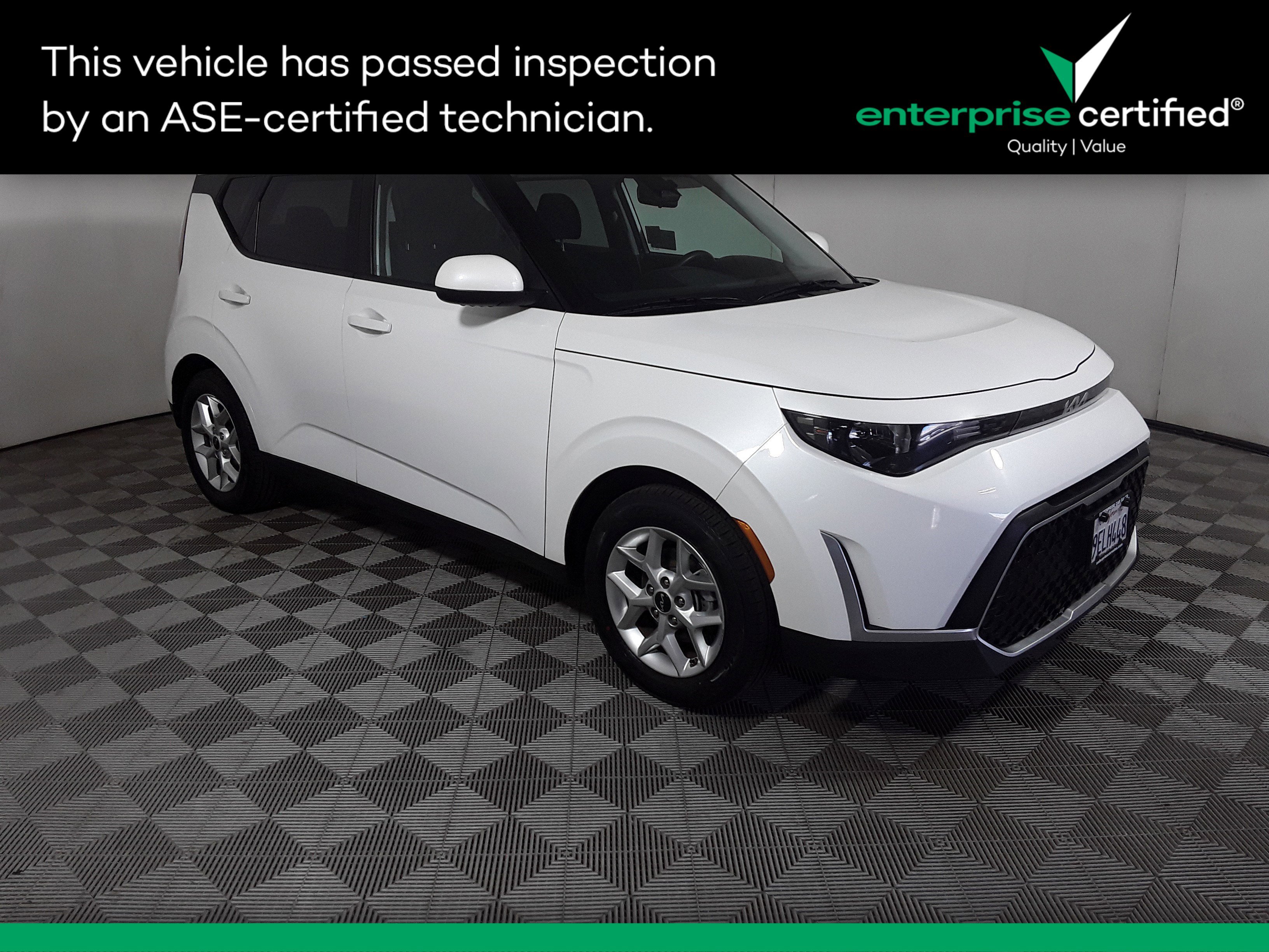 Used 2023 Kia Soul LX IVT