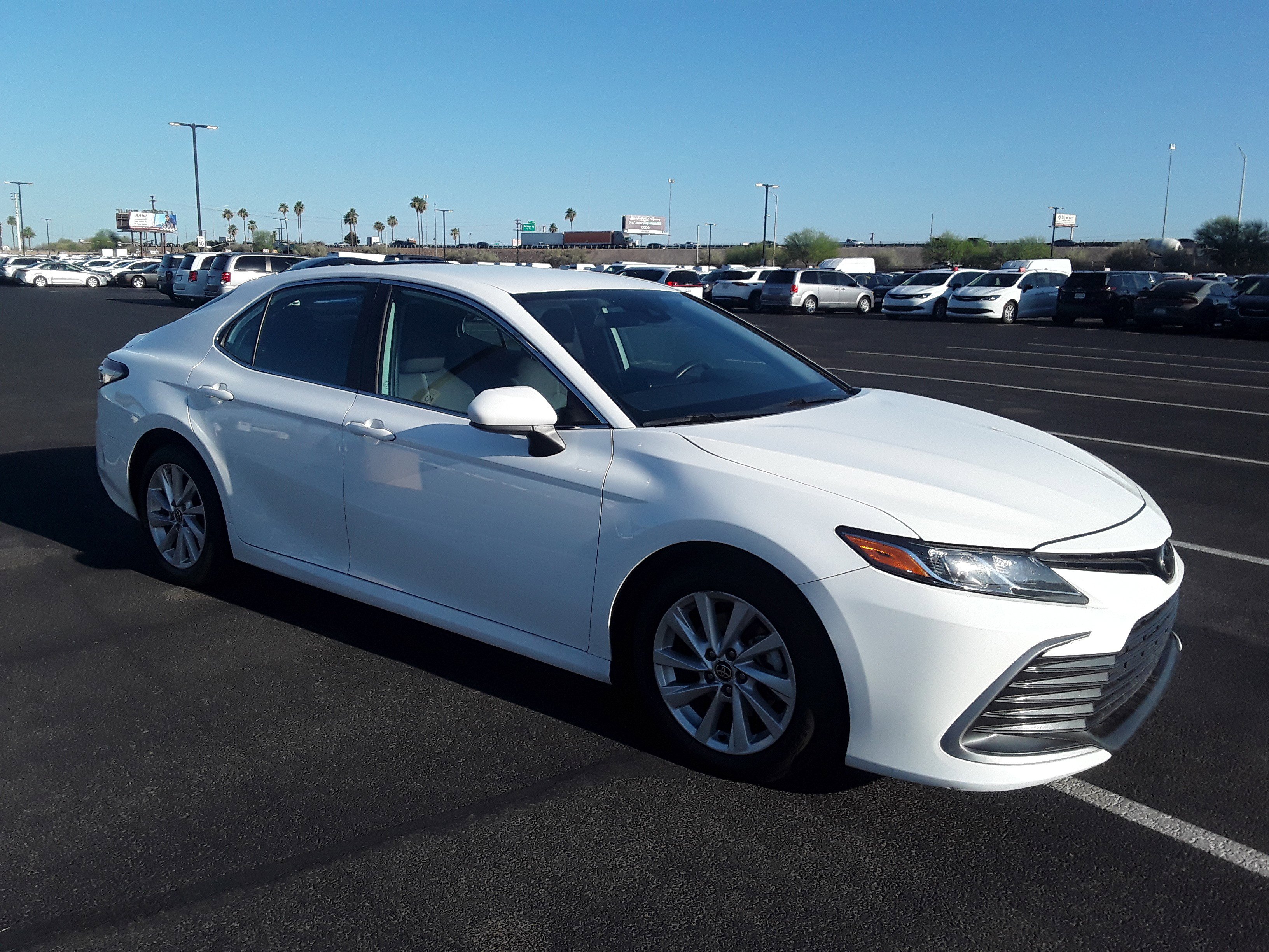 2022 Toyota Camry LE Auto