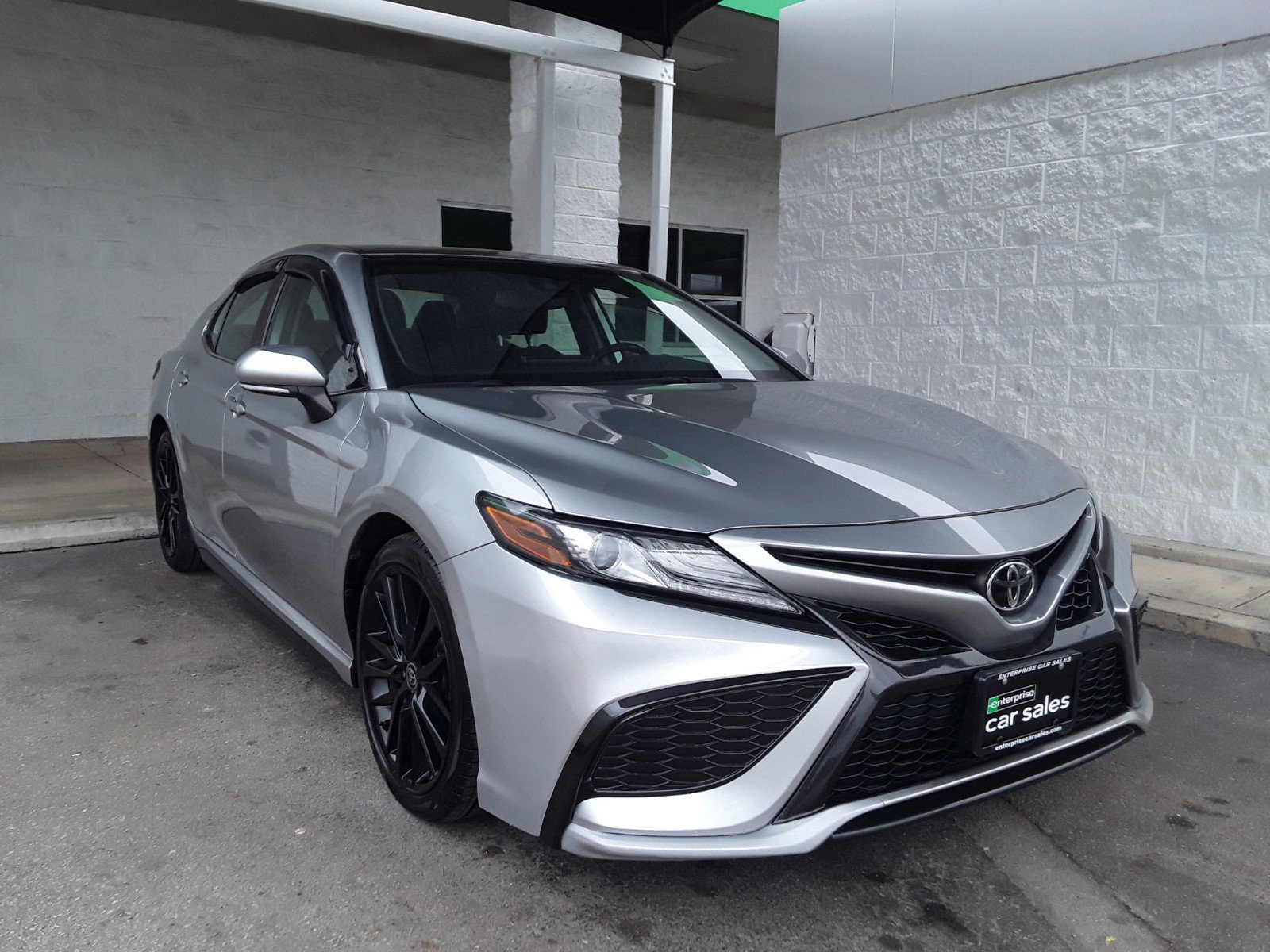 2021 Toyota Camry XSE Auto