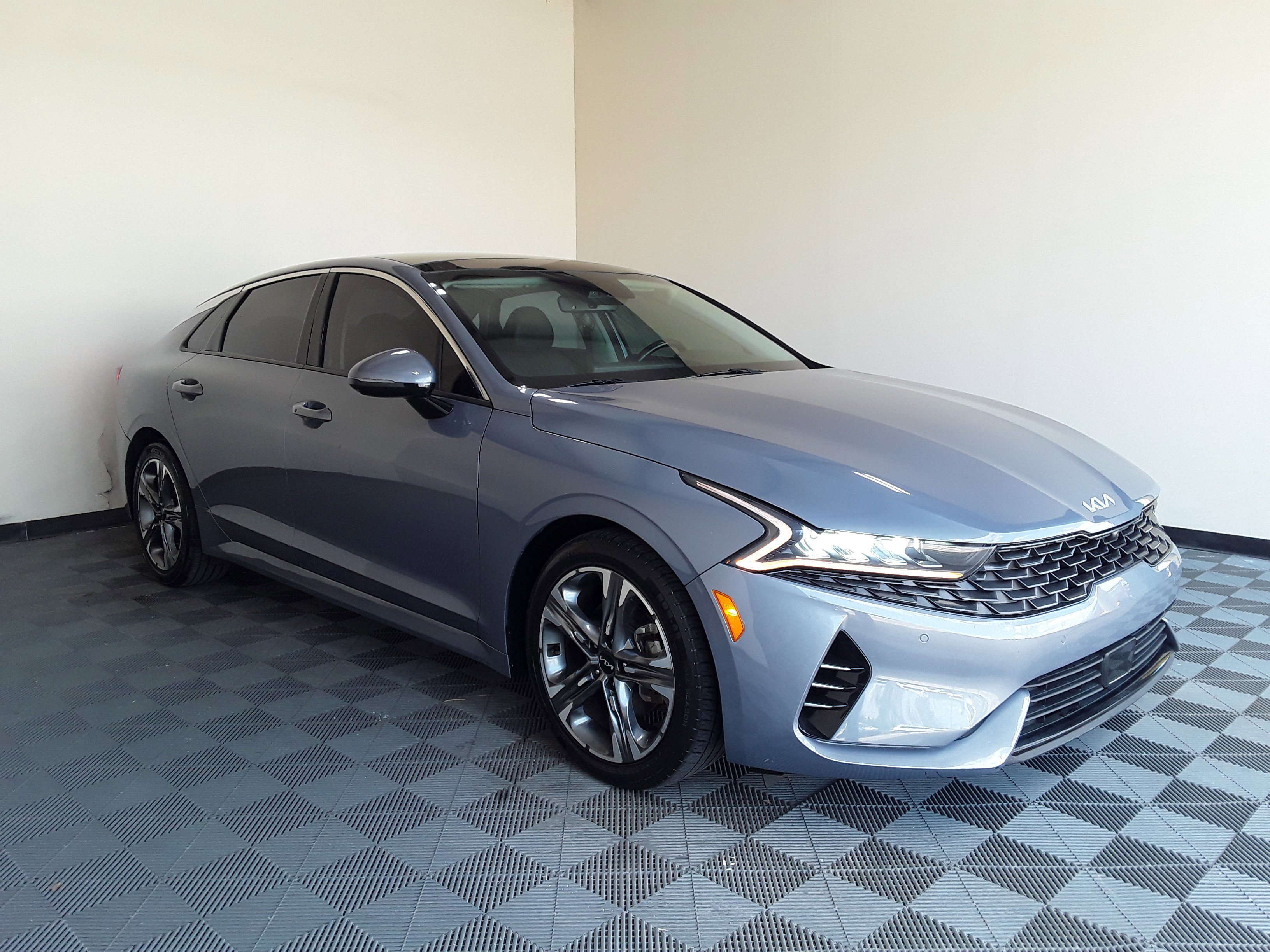 2023 Kia K5 EX Auto FWD