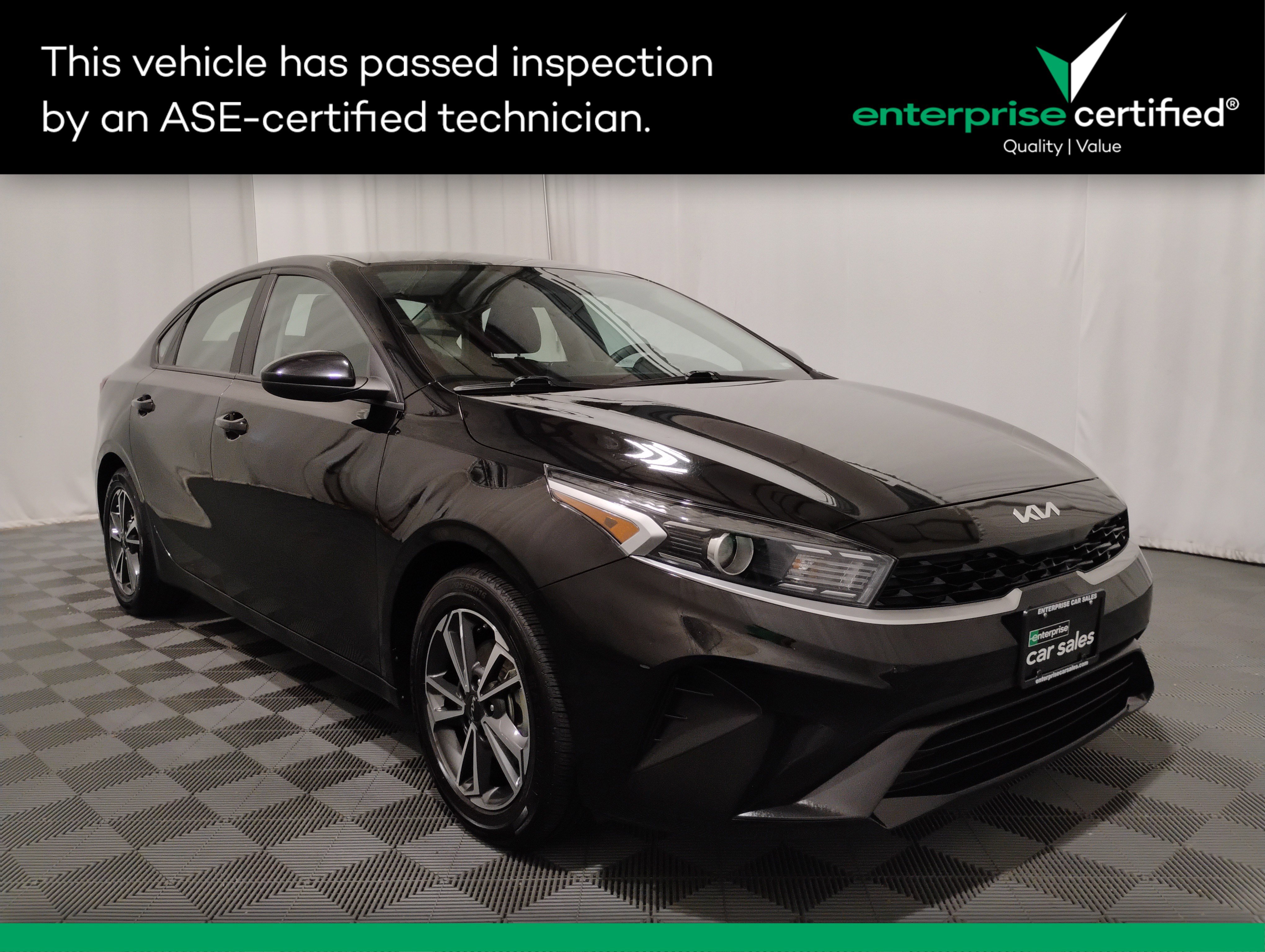 Used 2023 Kia Forte LXS IVT