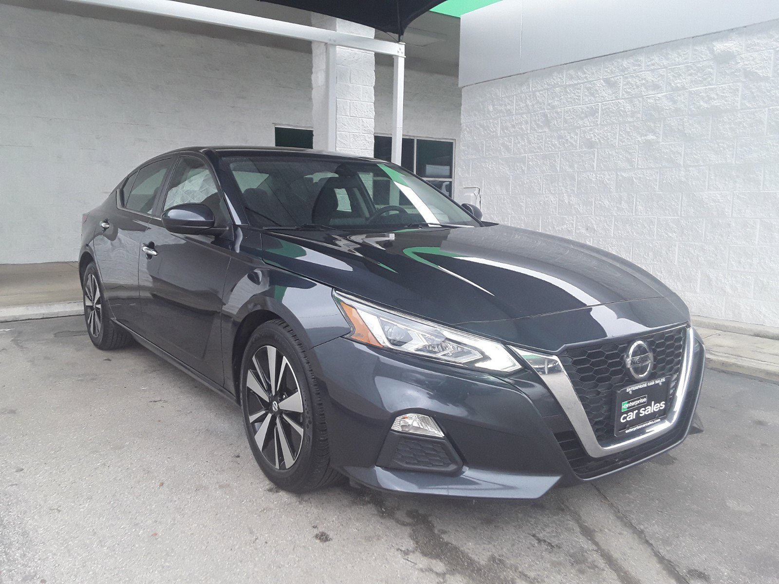 Used 2022 Nissan Altima 2.5 SV Sedan