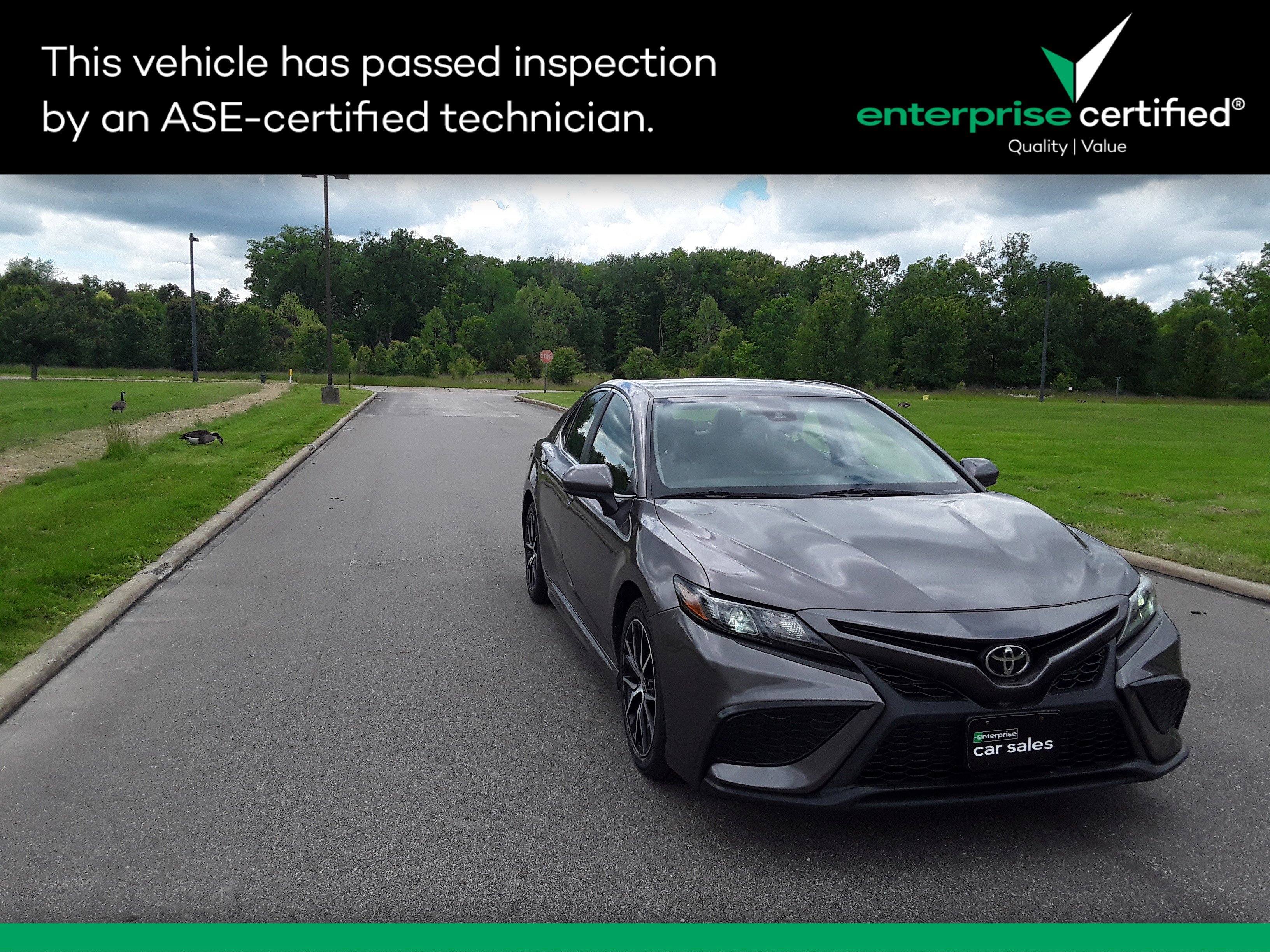 2021 Toyota Camry SE Auto