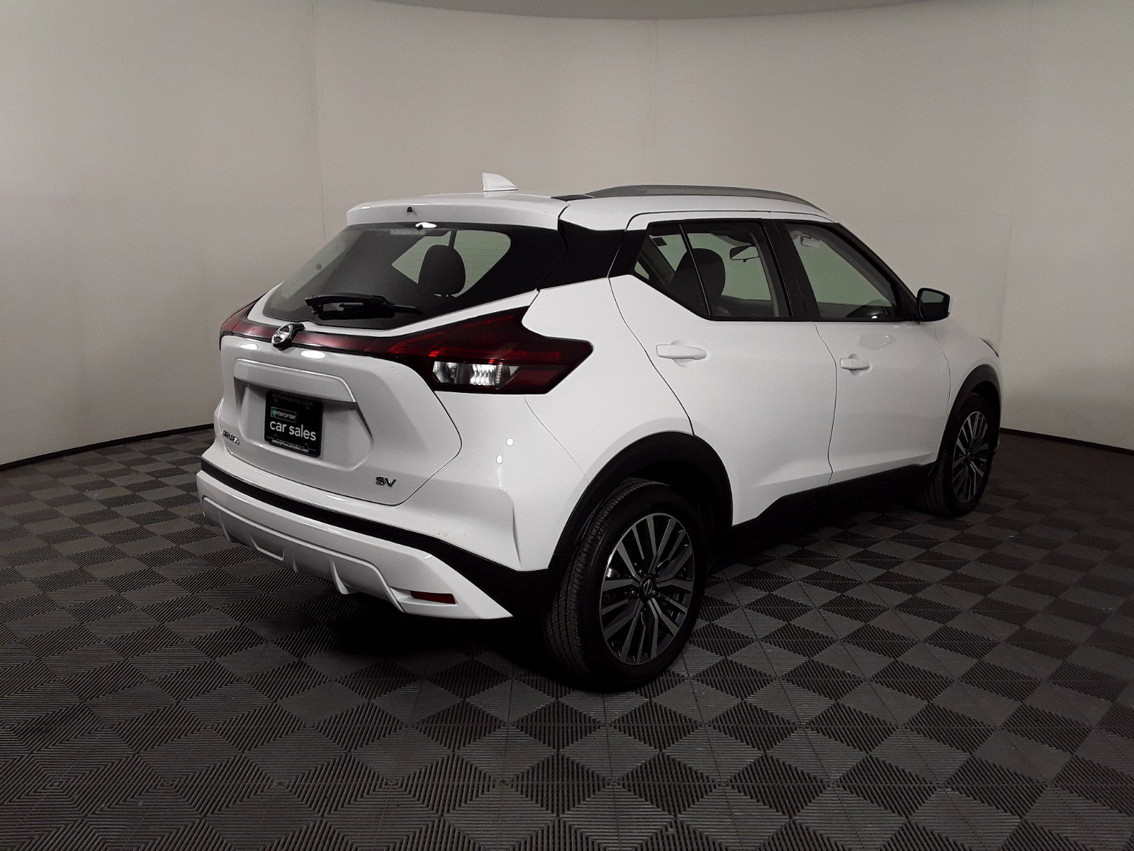 2021 Nissan Kicks SV FWD