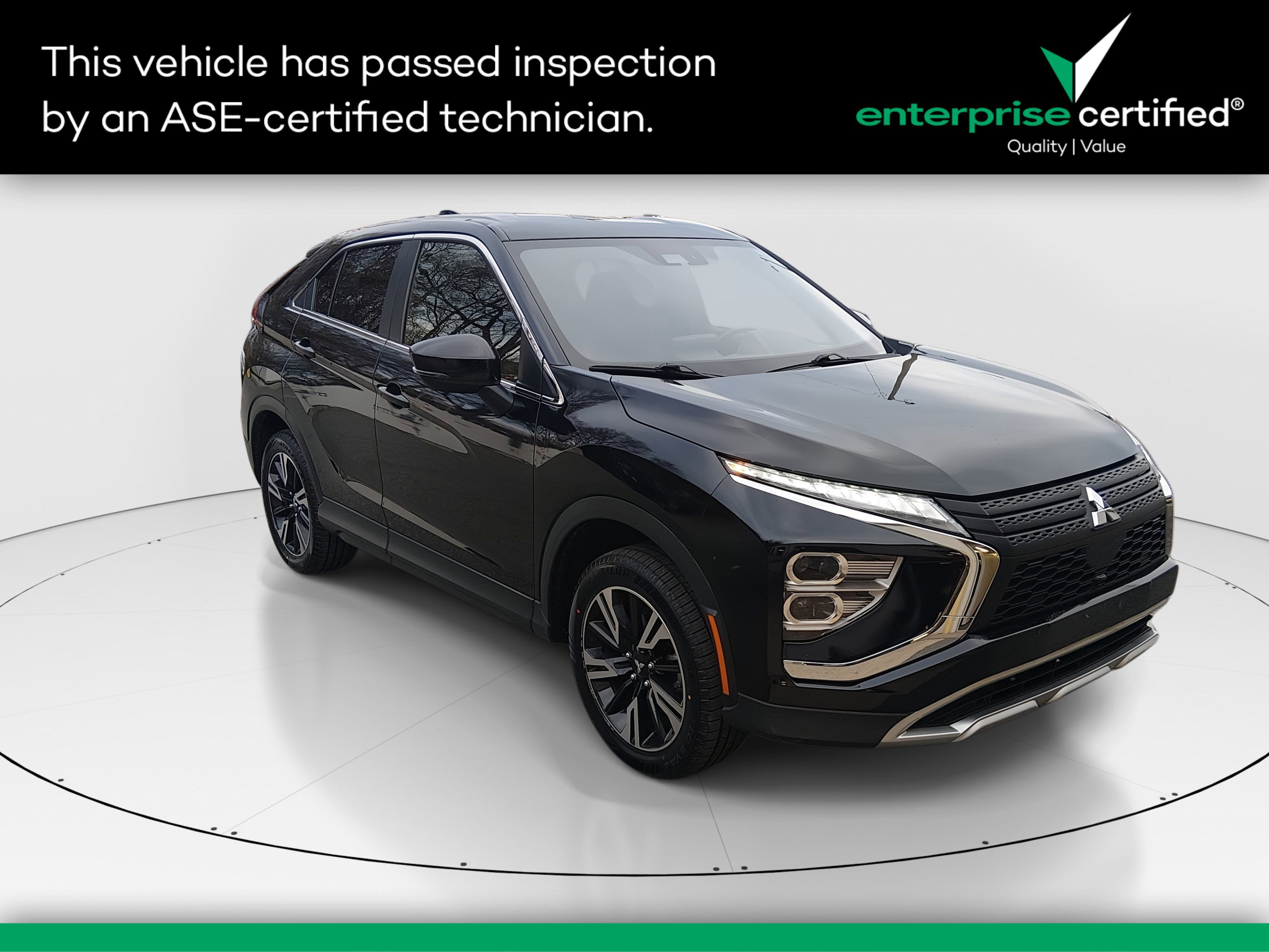 2024 Mitsubishi Eclipse Cross SE's photo