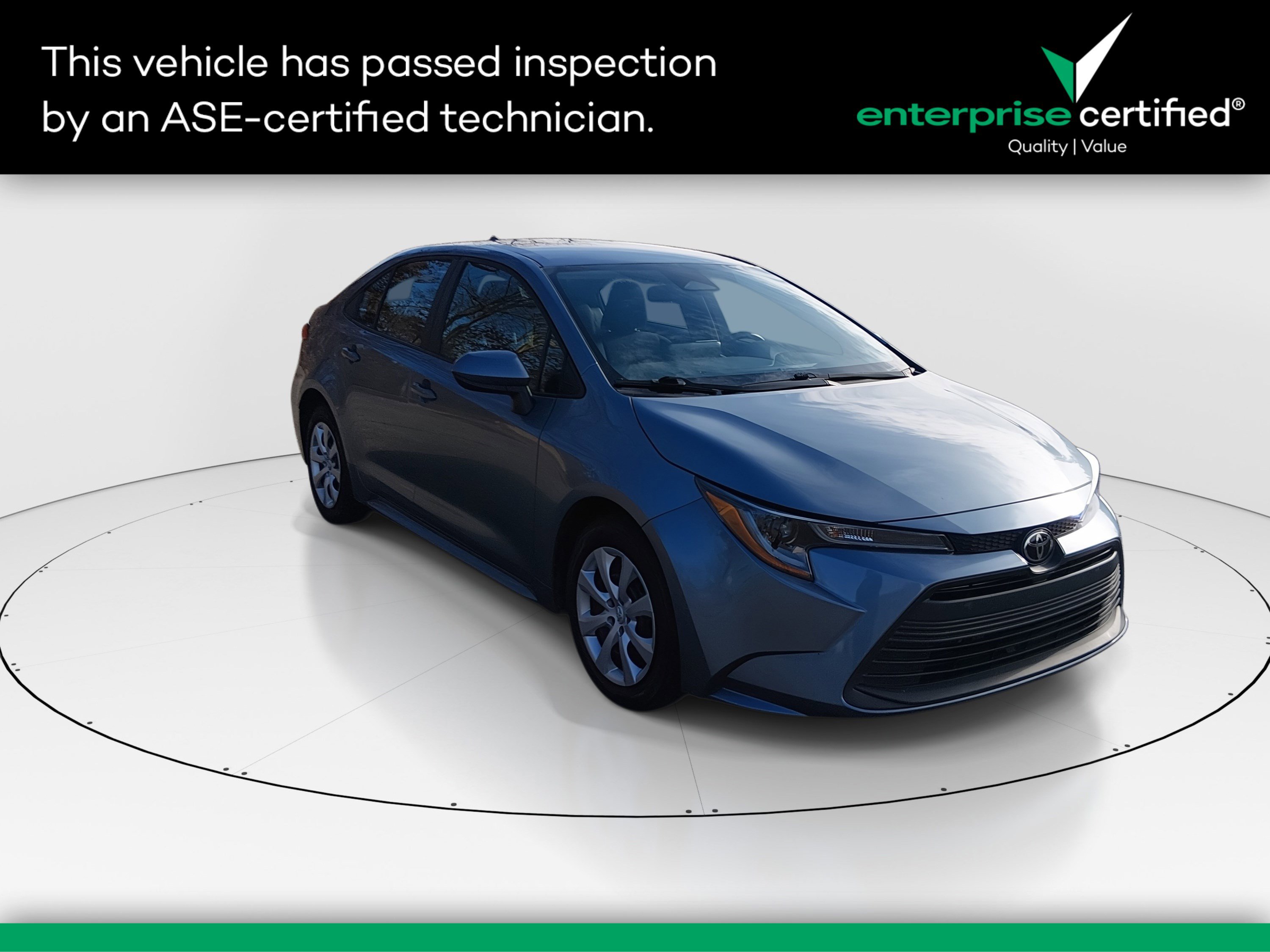 2023 Toyota Corolla LE's photo