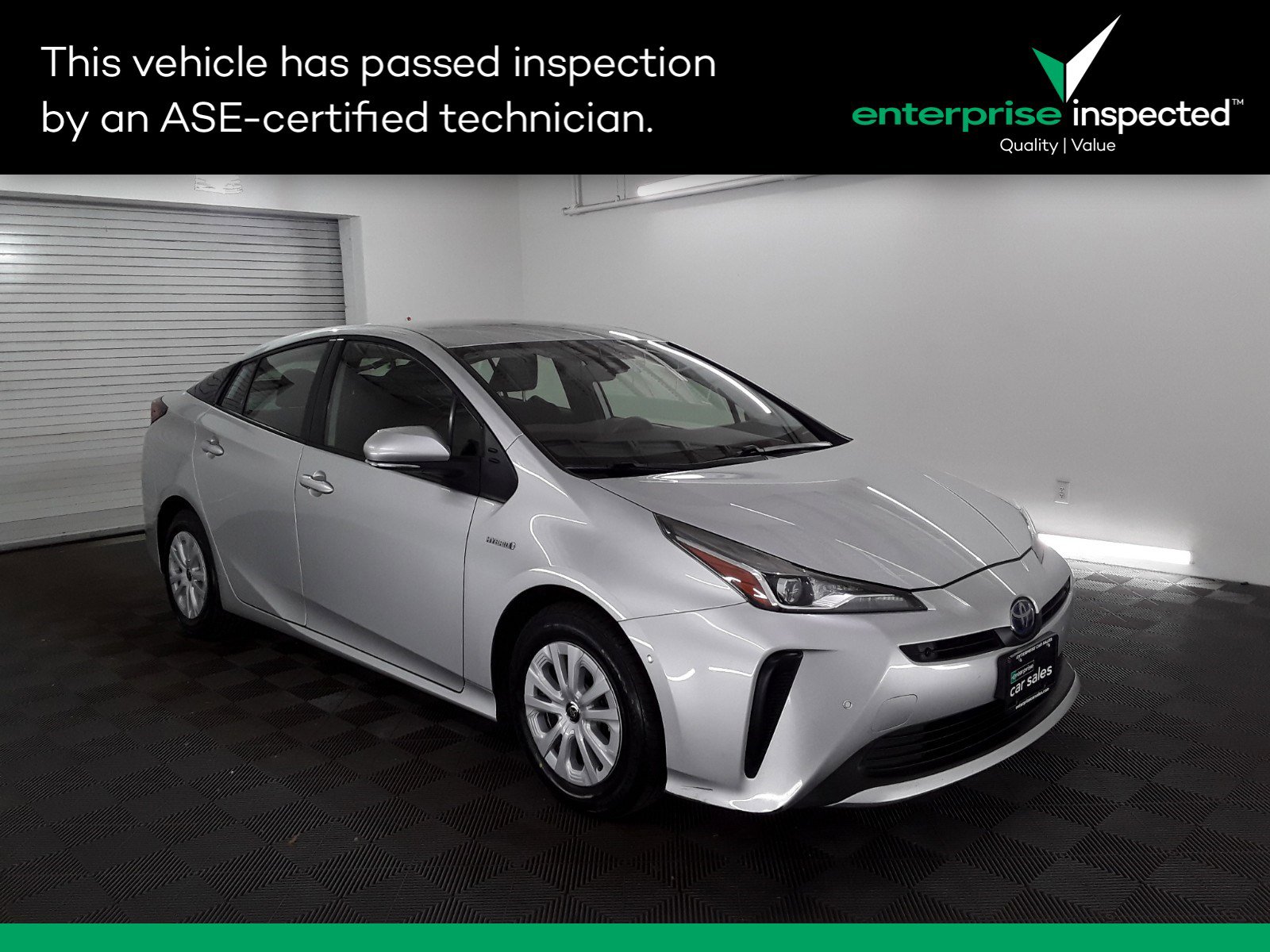 Used 2022 Toyota Prius LE