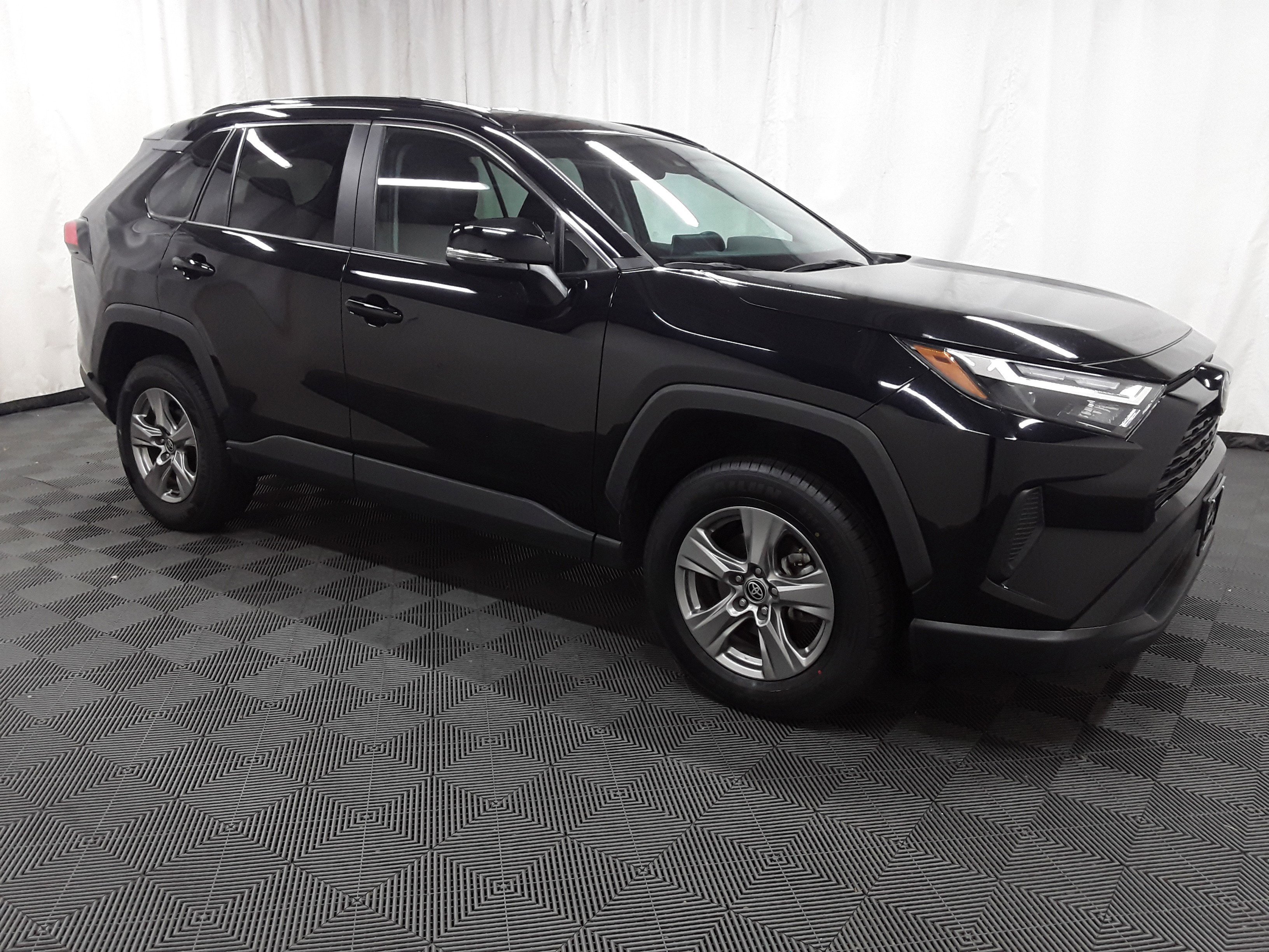 2023 Toyota RAV4 XLE FWD