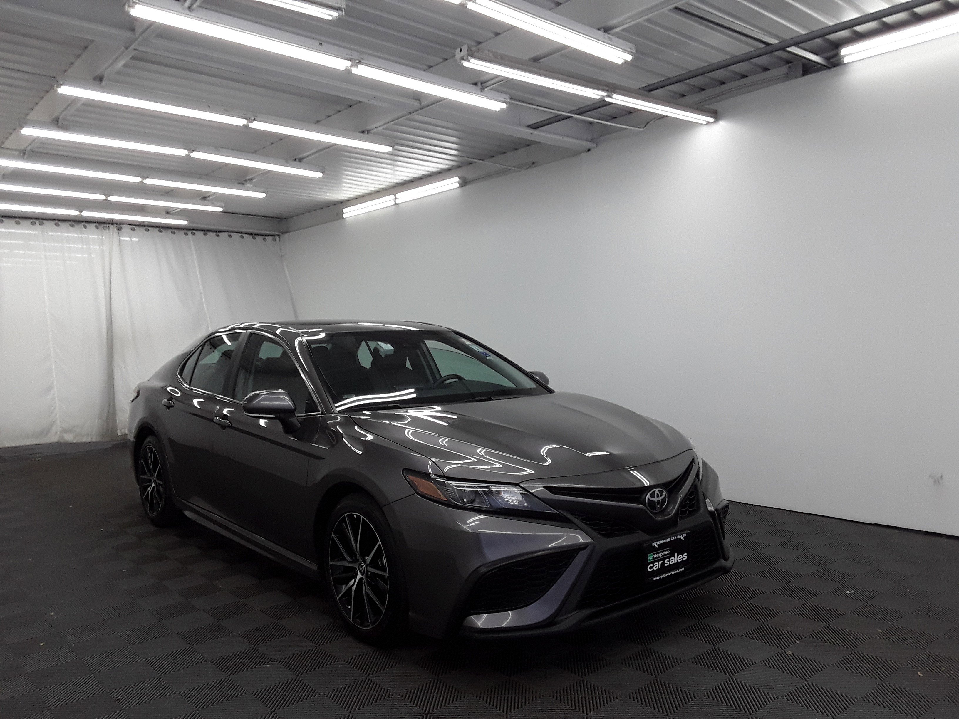 2023 Toyota Camry SE Auto