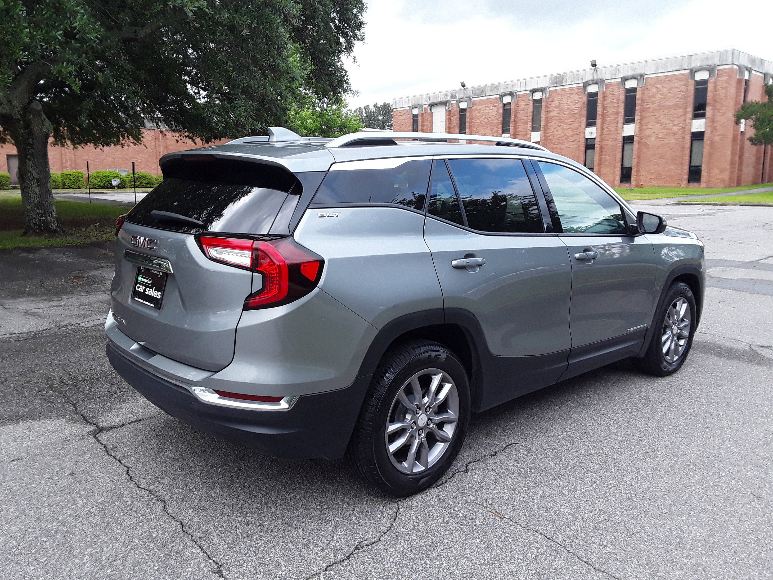 Image 4 of Used 2023 GMC Terrain SLT FWD 4dr