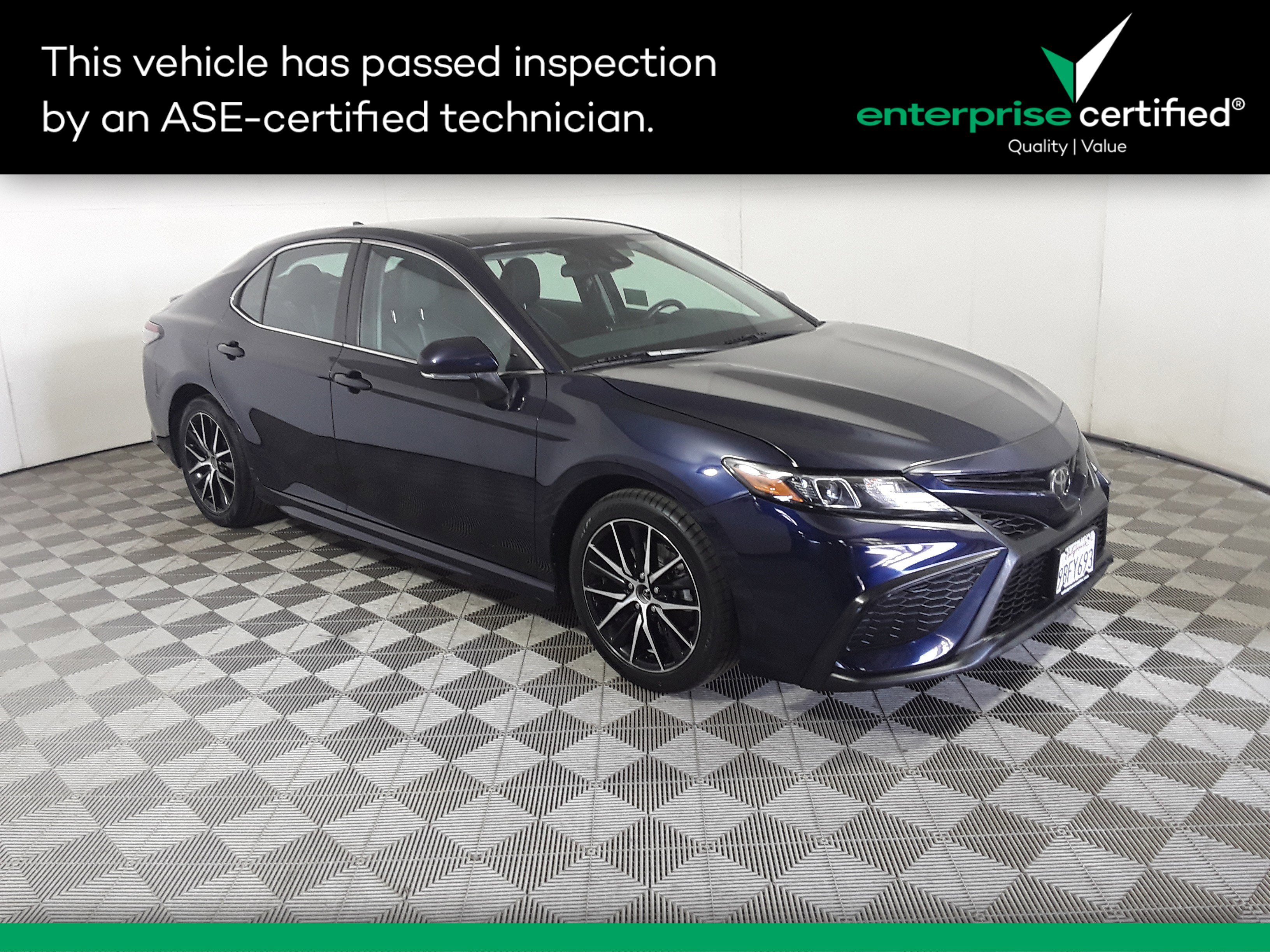 Used 2022 Toyota Camry SE Auto