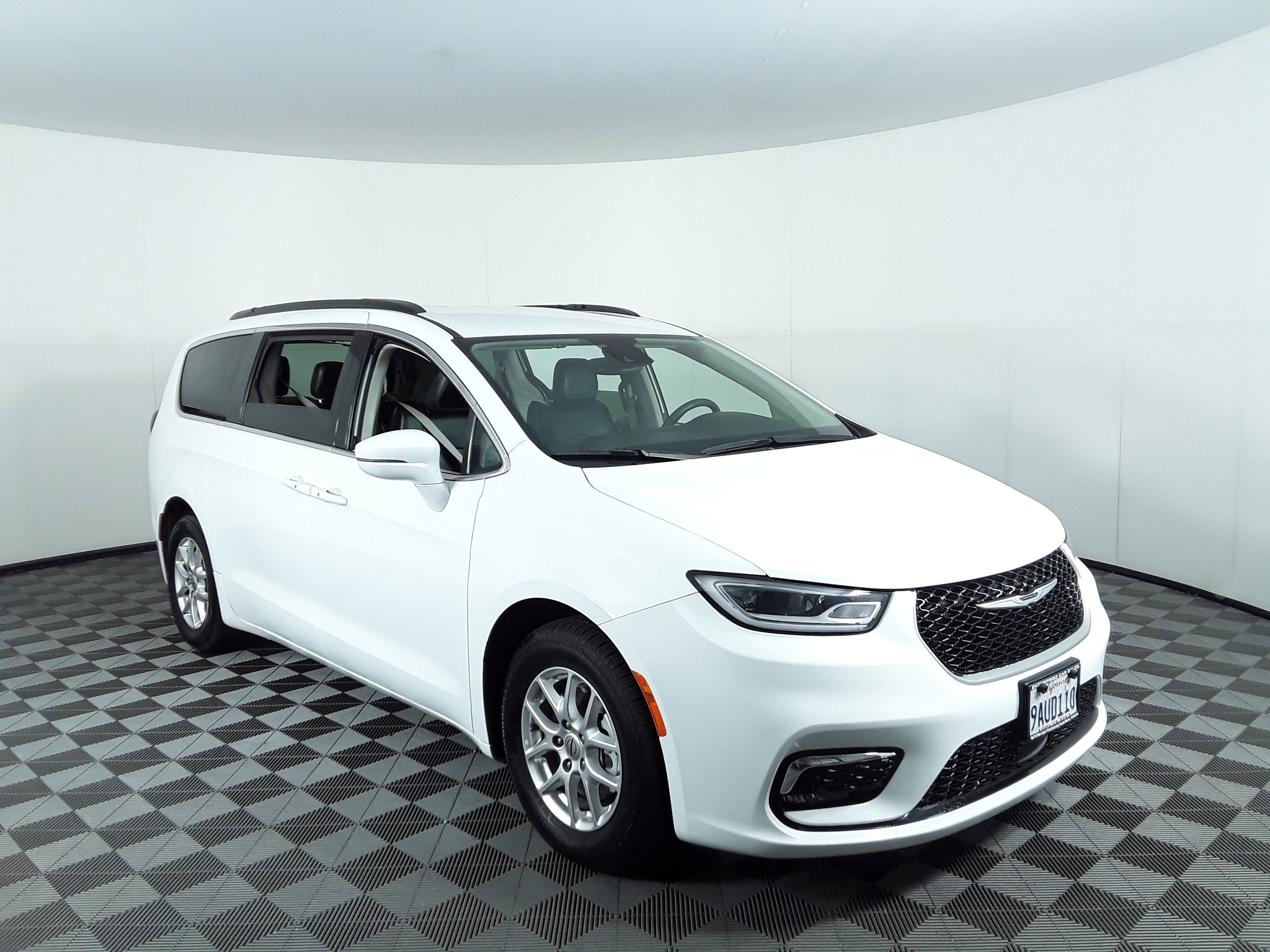 2022 Chrysler Pacifica Touring L FWD