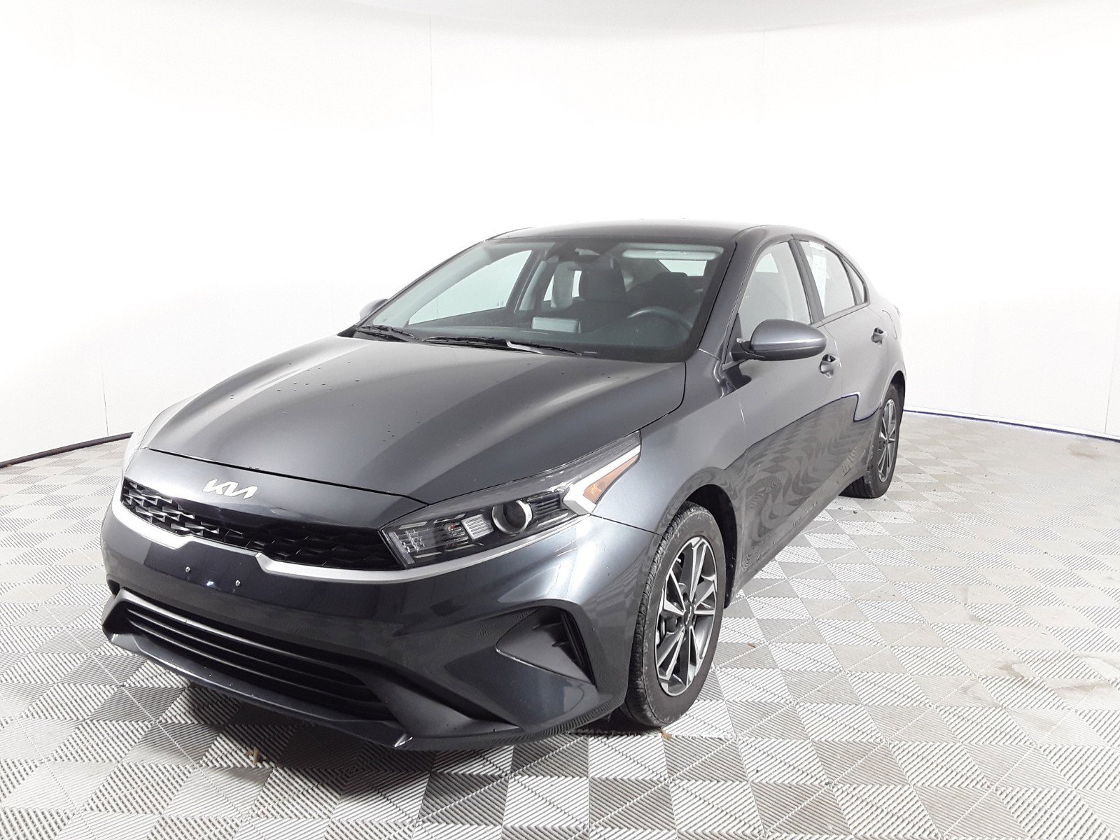 2023 Kia Forte LXS IVT