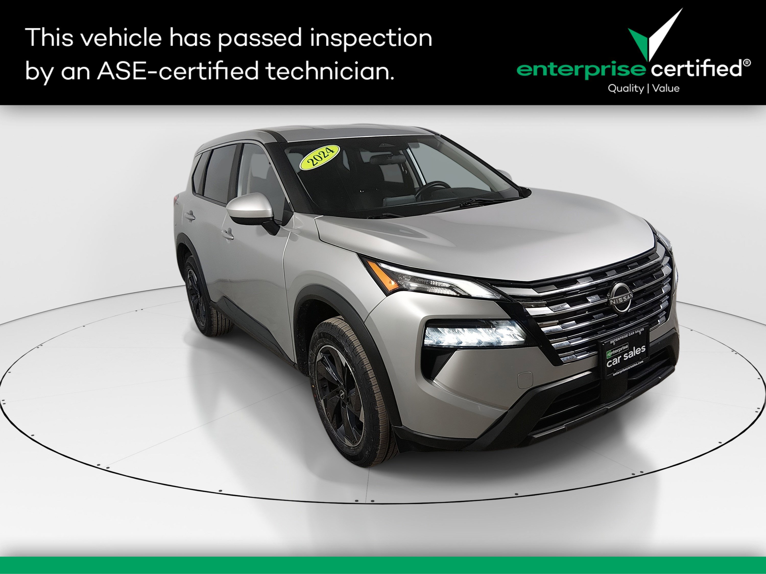 2024 Nissan Rogue SV's photo