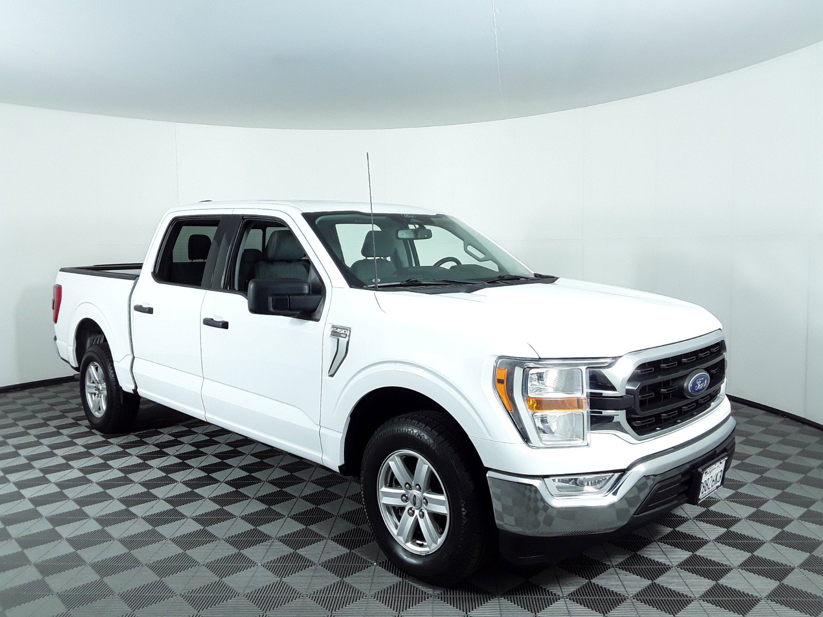 2022 Ford F-150 XLT 2WD SuperCrew 5.5' Box