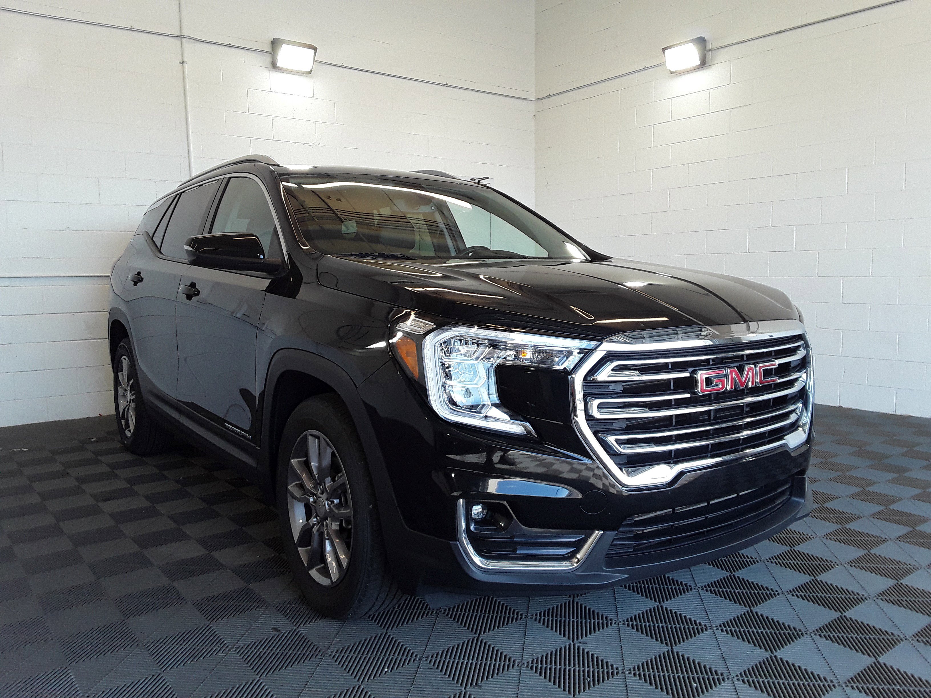 2023 GMC Terrain FWD 4dr SLT
