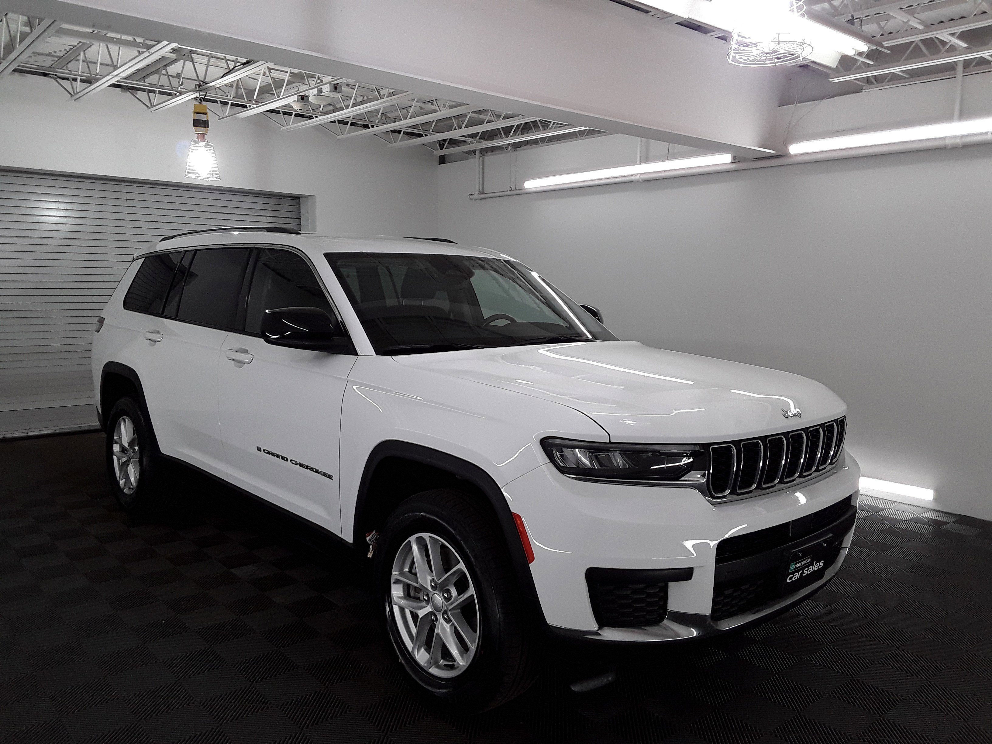2022 Jeep Grand Cherokee L Laredo 4x4