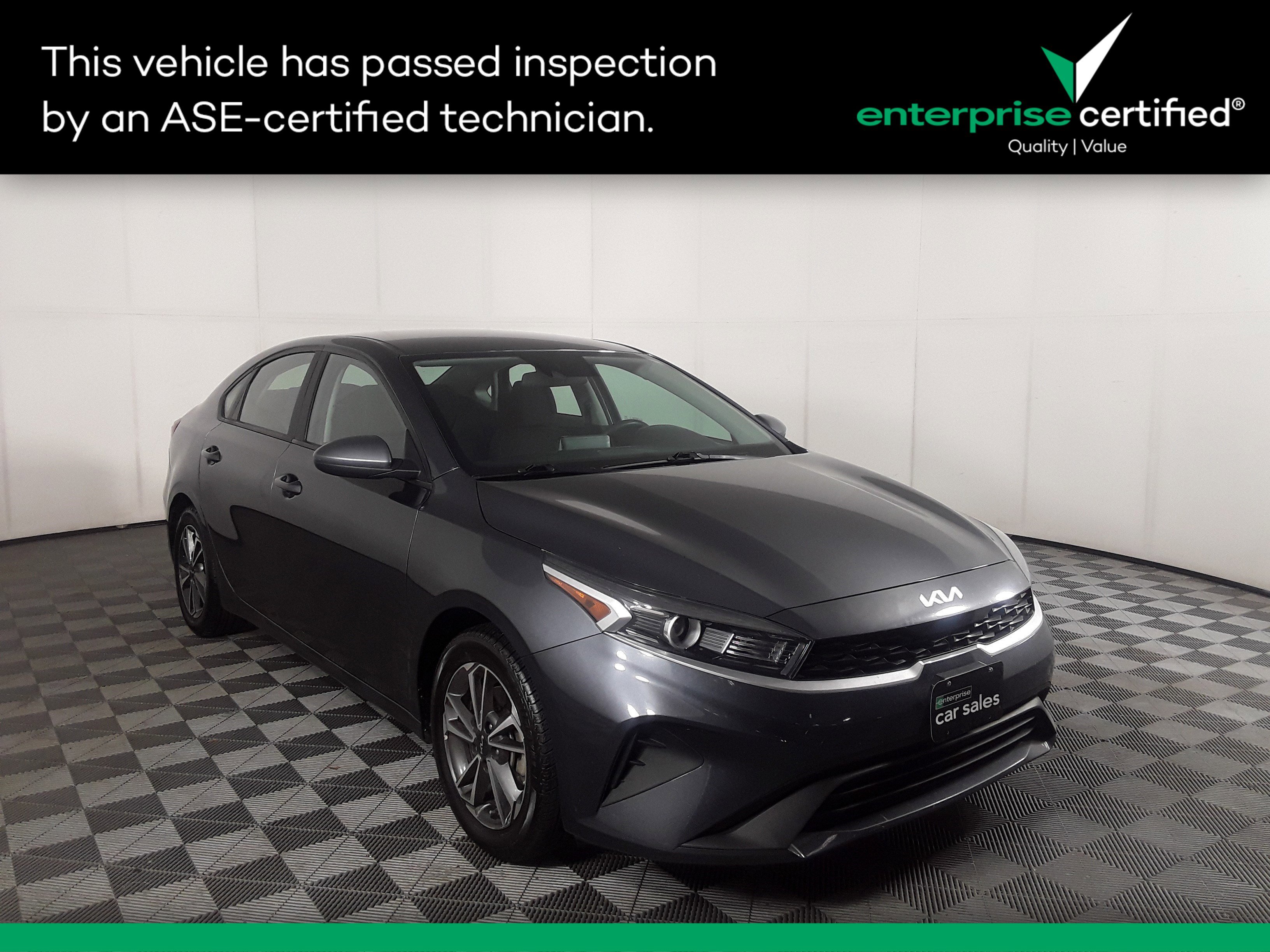Used 2023 Kia Forte LXS IVT