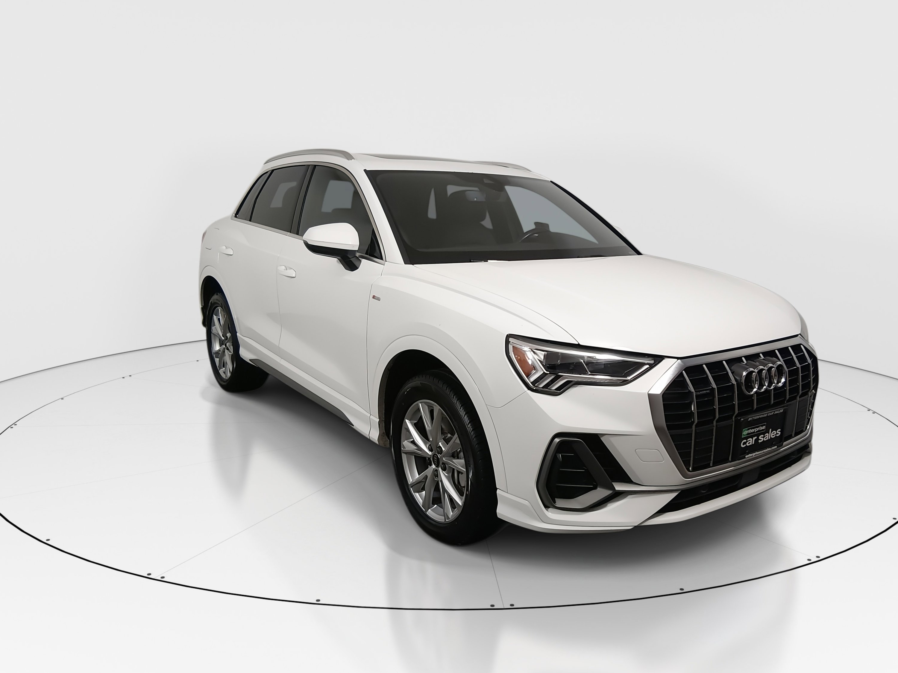 2024 Audi Q3 S Line Premium's photo