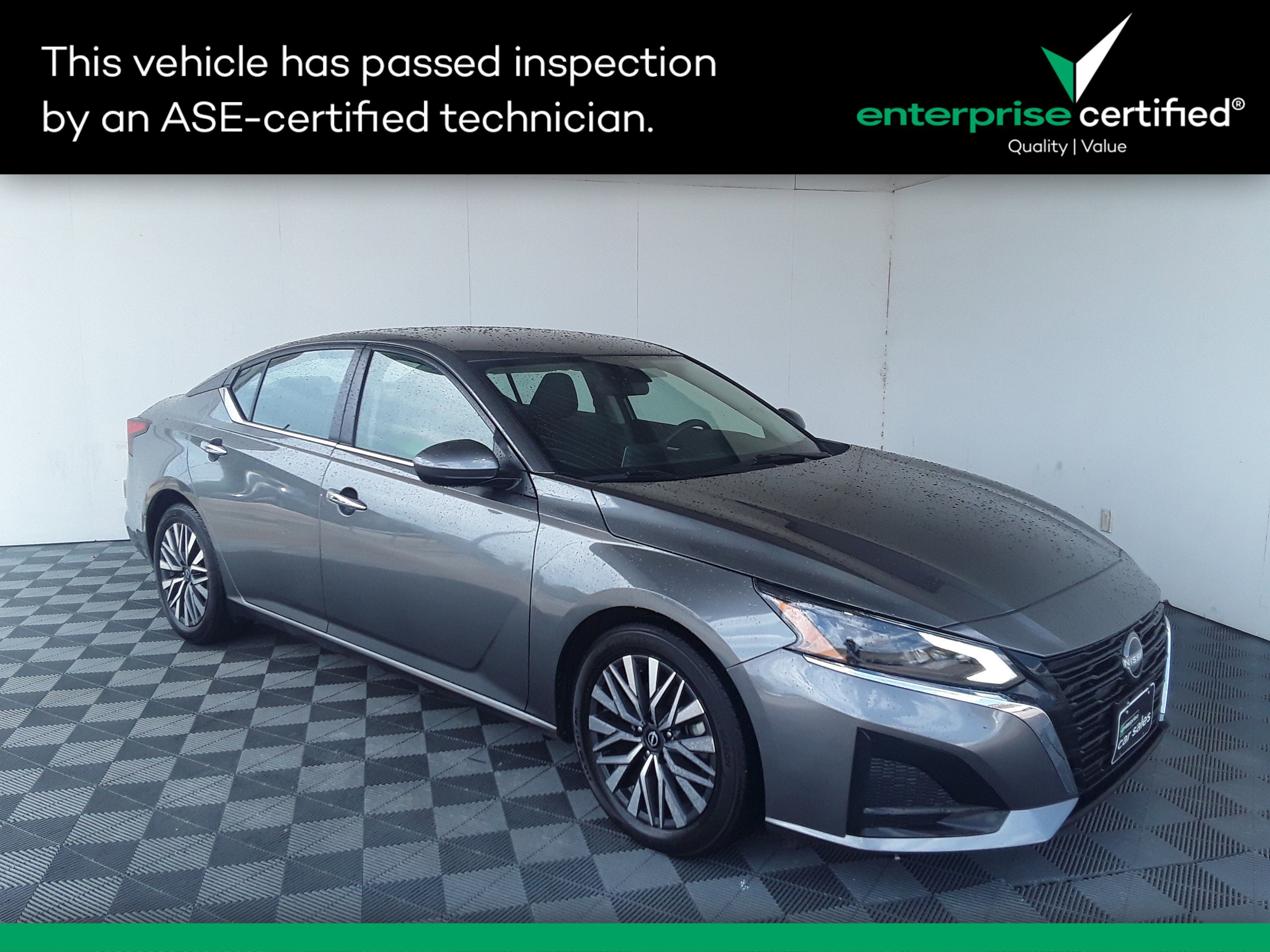Used 2023 Nissan Altima SV