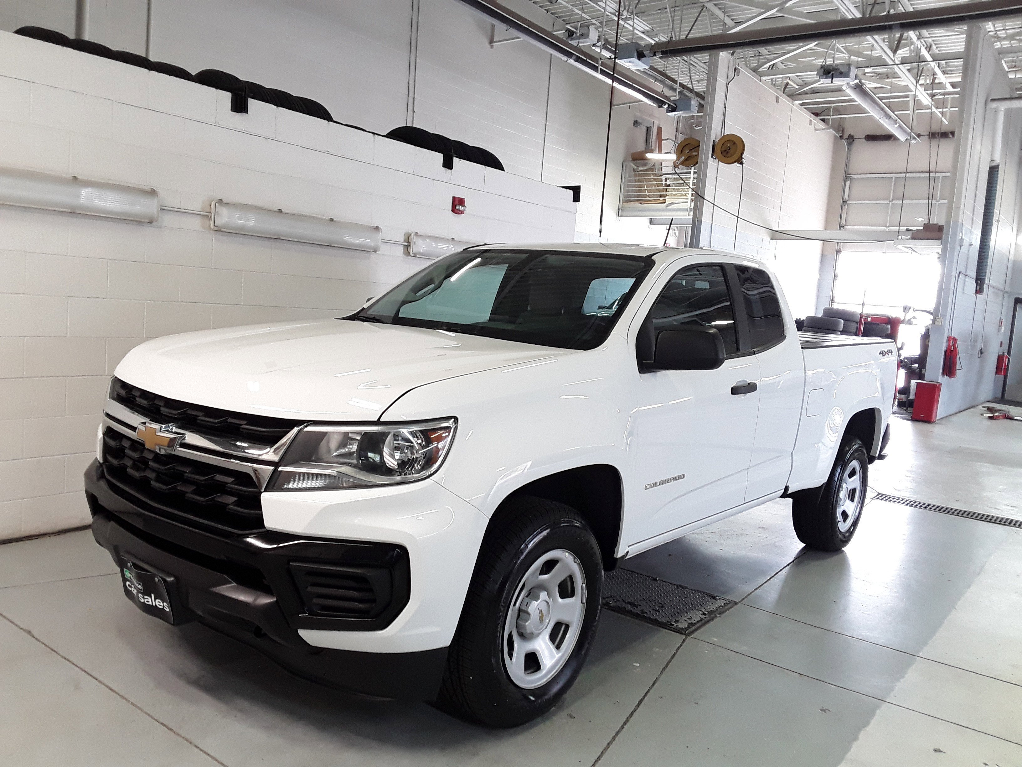Image 3 of Used 2021 Chevrolet Colorado 4WD Ext Cab 128" Work Truck