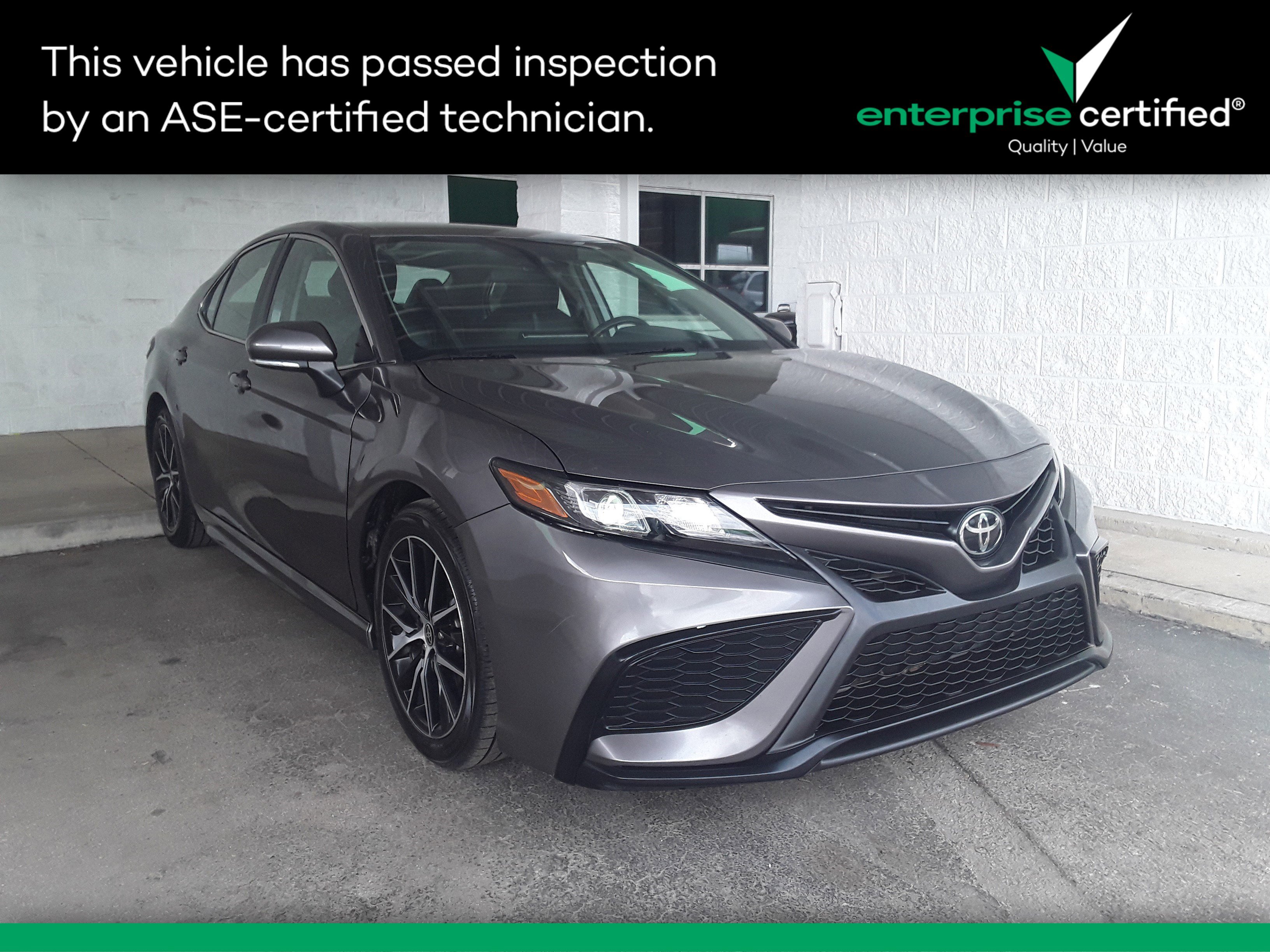 2023 Toyota Camry SE Auto