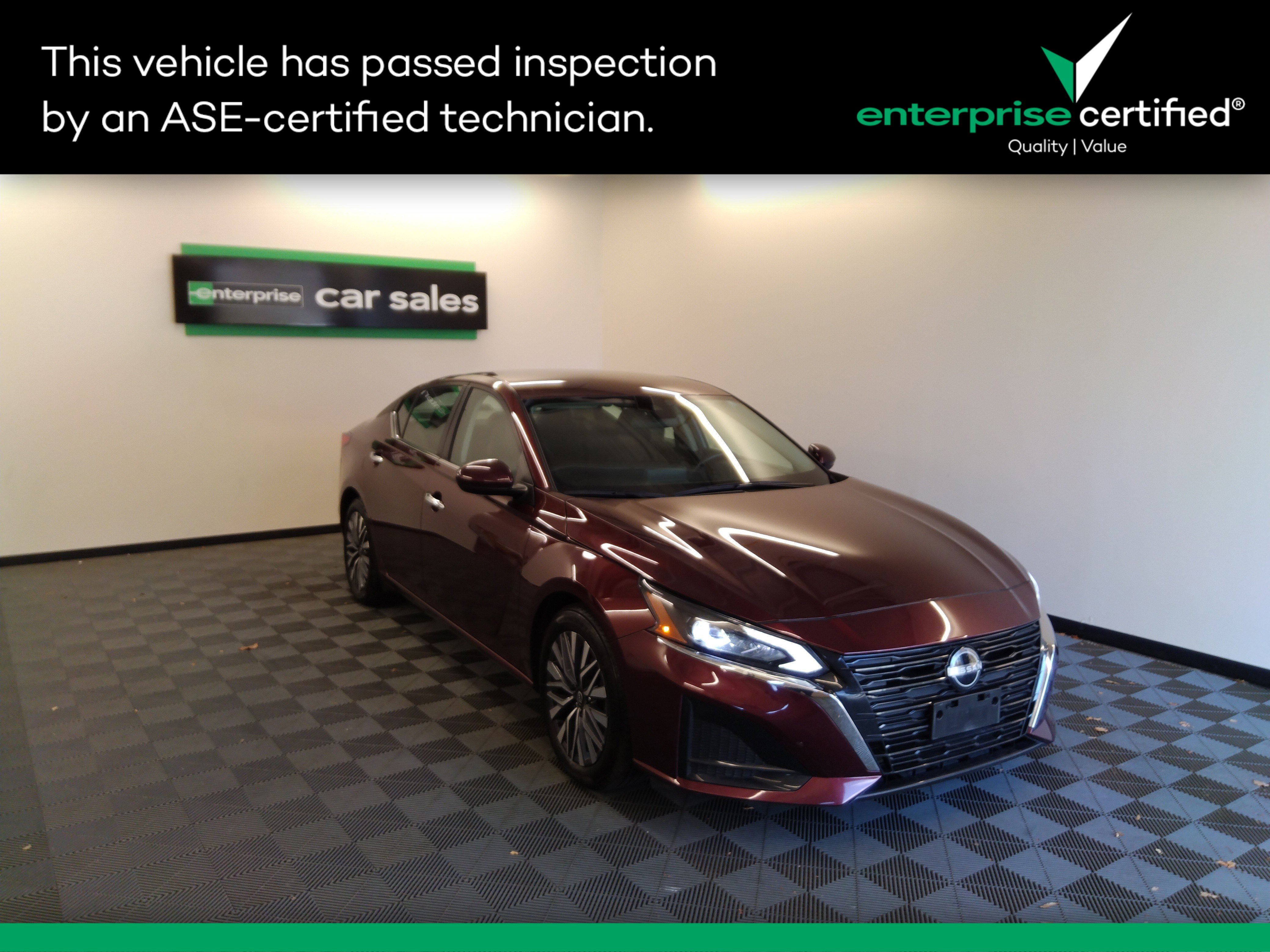 Used 2023 Nissan Altima 2.5 SV Sedan