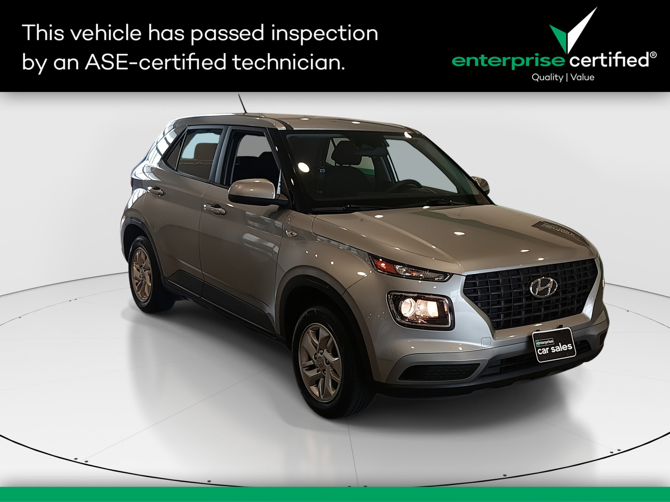 Used 2024 Hyundai Venue SE IVT