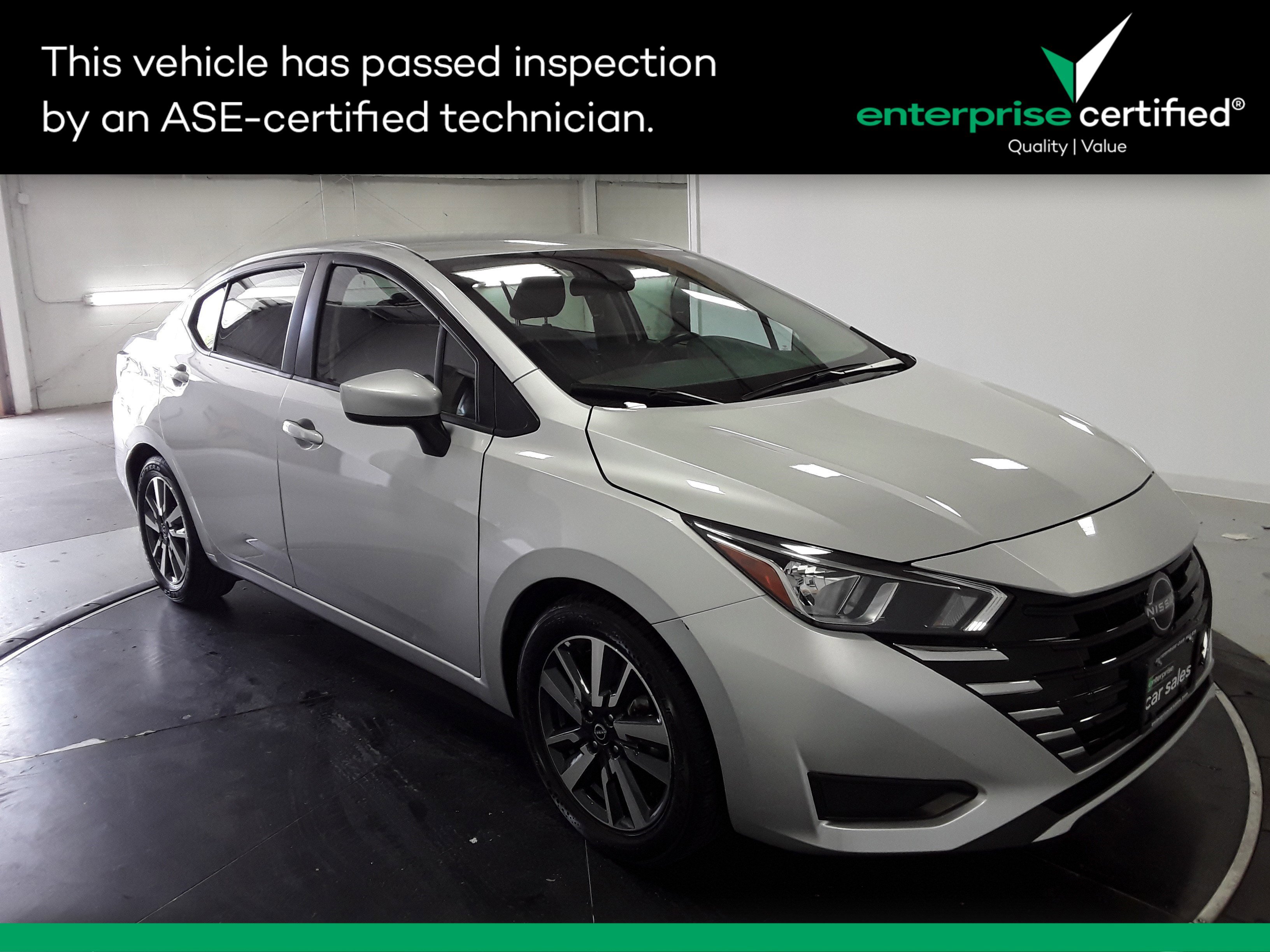 2023 Nissan Versa SV CVT